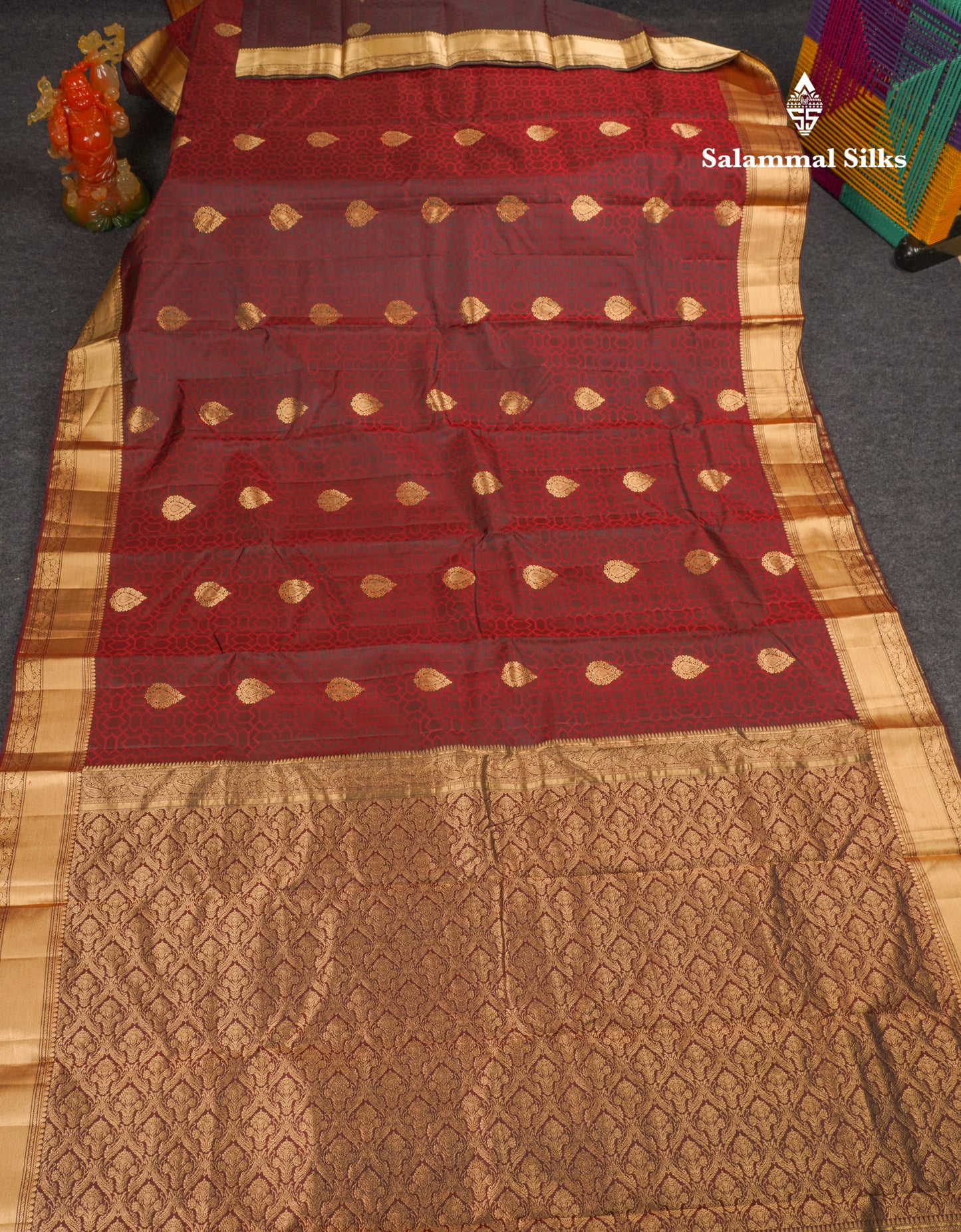 Beautiful Dark Maroon Pure Kanjivaram Silk Saree With Traditional Border