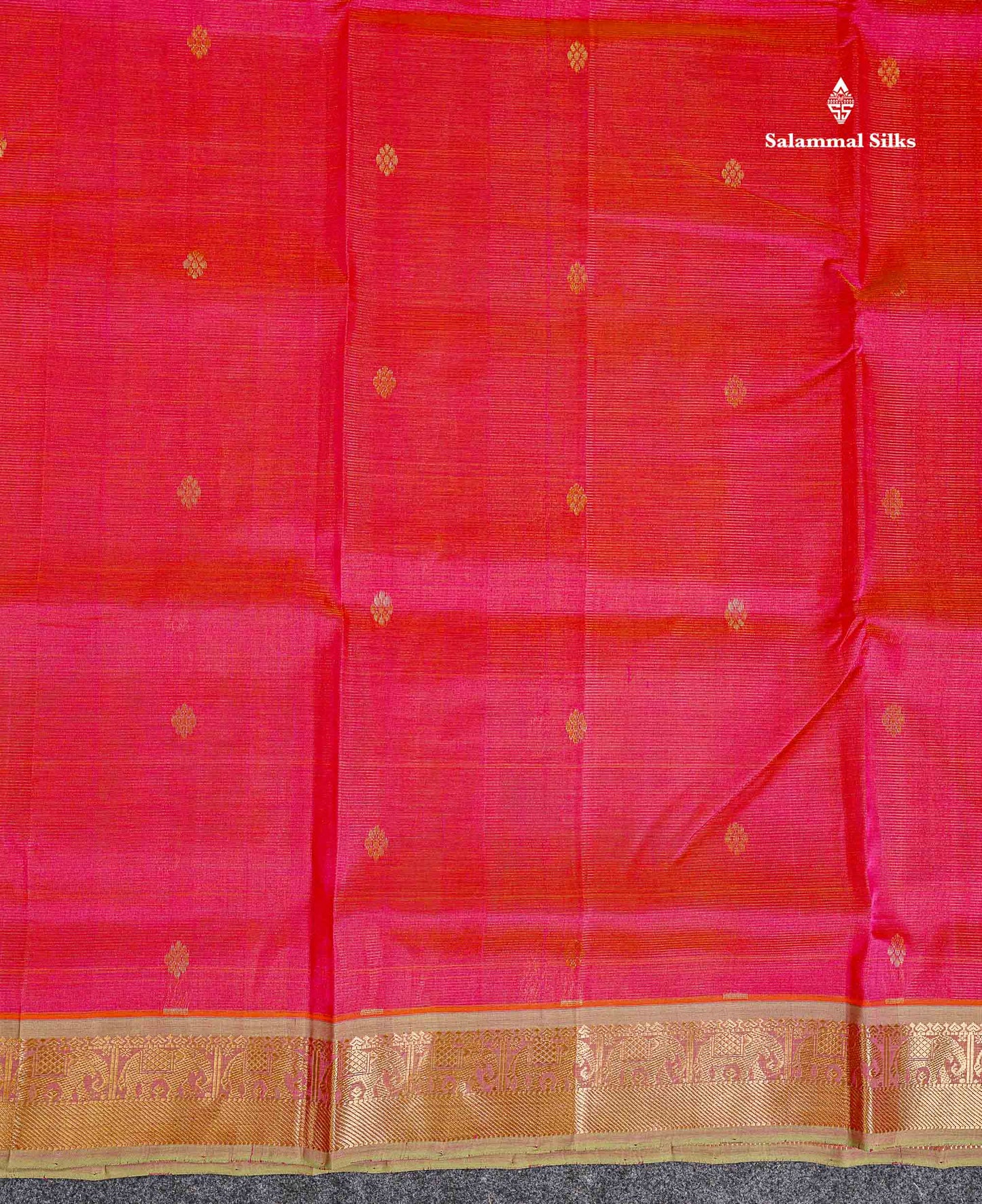 Pure Silk Cotton Saree - Pinkish Peach Colour Body Vaira Oosi Lines With Butta Along With Contrast Parrot Green Traditional Border