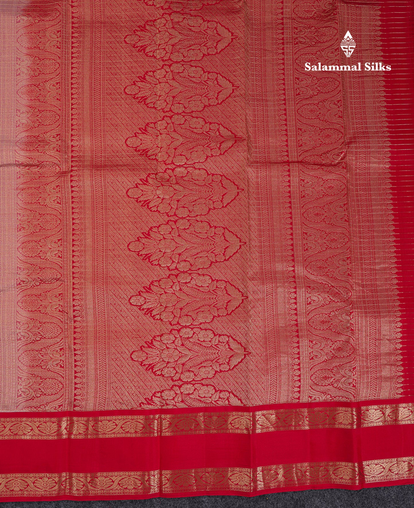 Beautiful Half White Traditional Checks And Buttas Pure Kanjivaram Silk Saree With Contrast Violet Border