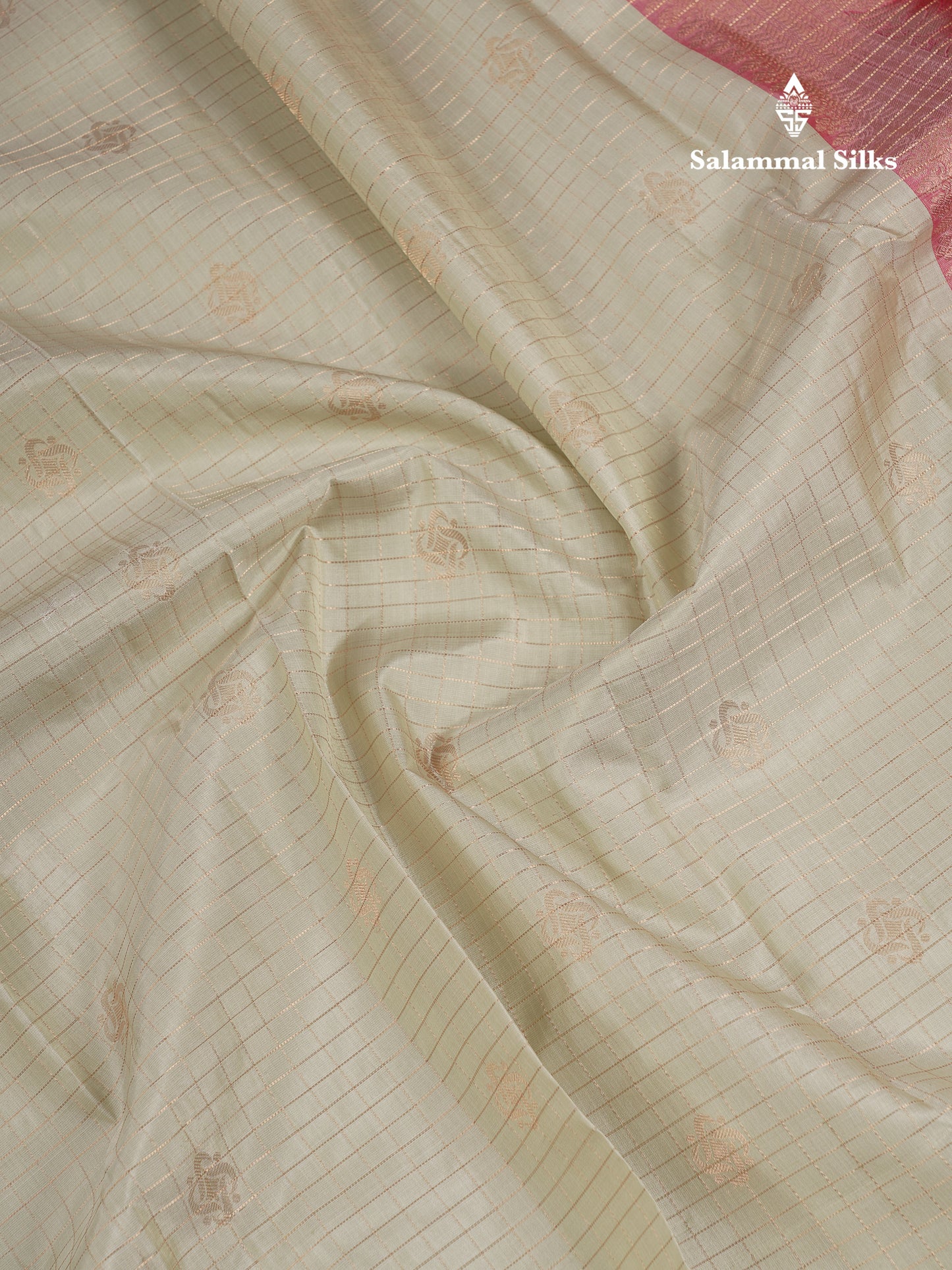 Beautiful Half White Traditional Checks And Buttas Pure Kanjivaram Silk Saree With Contrast Violet Border
