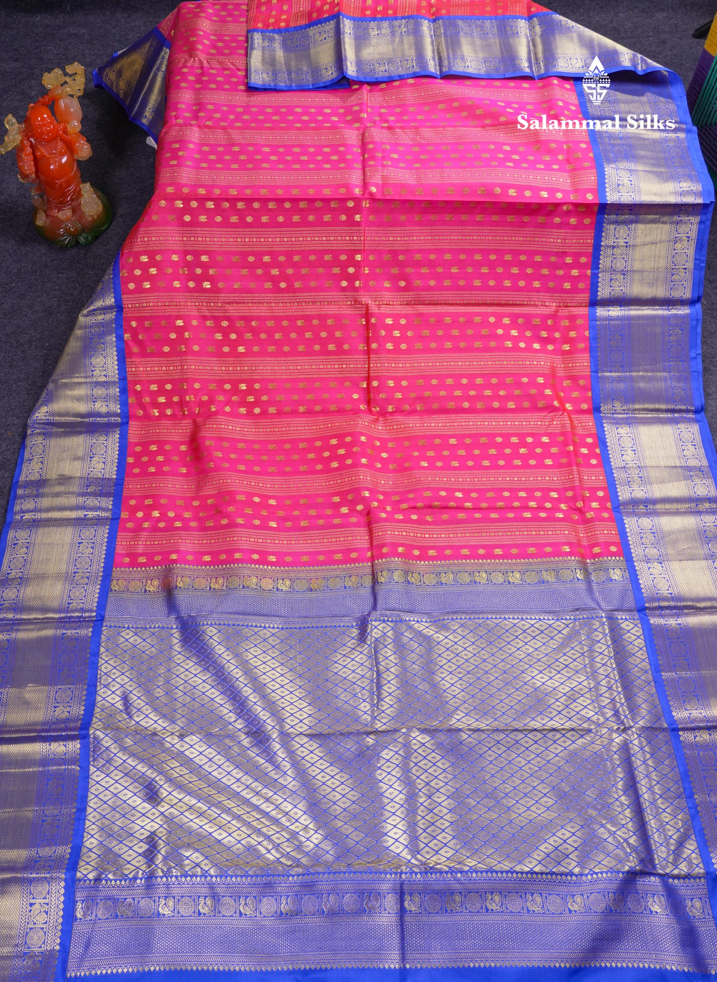 Beautiful Magenta Pure Kanjivaram Silk Saree With Contrast Magenta Pink Traditional Border