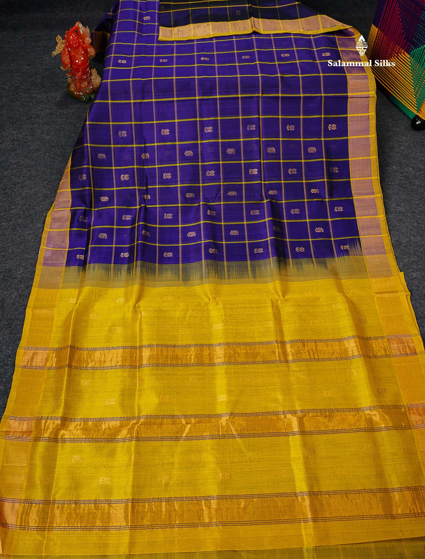 Full View Of Violet Pure Silk Cotton Saree 