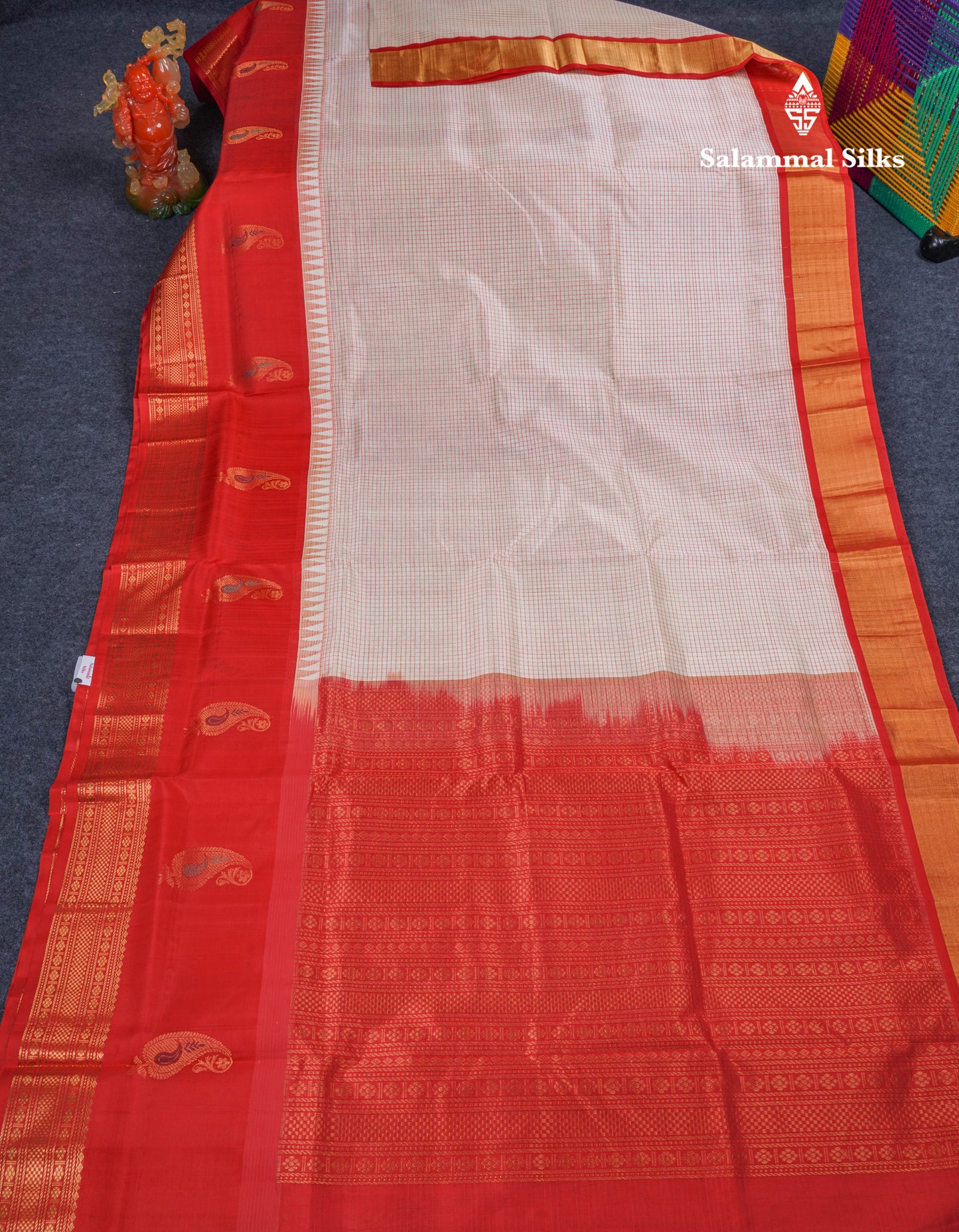 White Tiny Checks Pure Silk Cotton Saree With Contrast Chilly Red Traditional Long Menakari Work Border