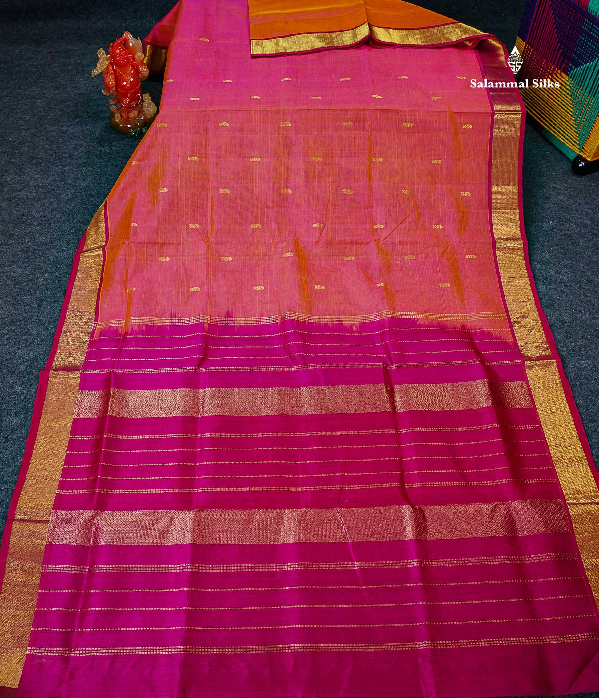 Full View Of Dual Tone Pinkish Orange Pure Silk Cotton Saree 