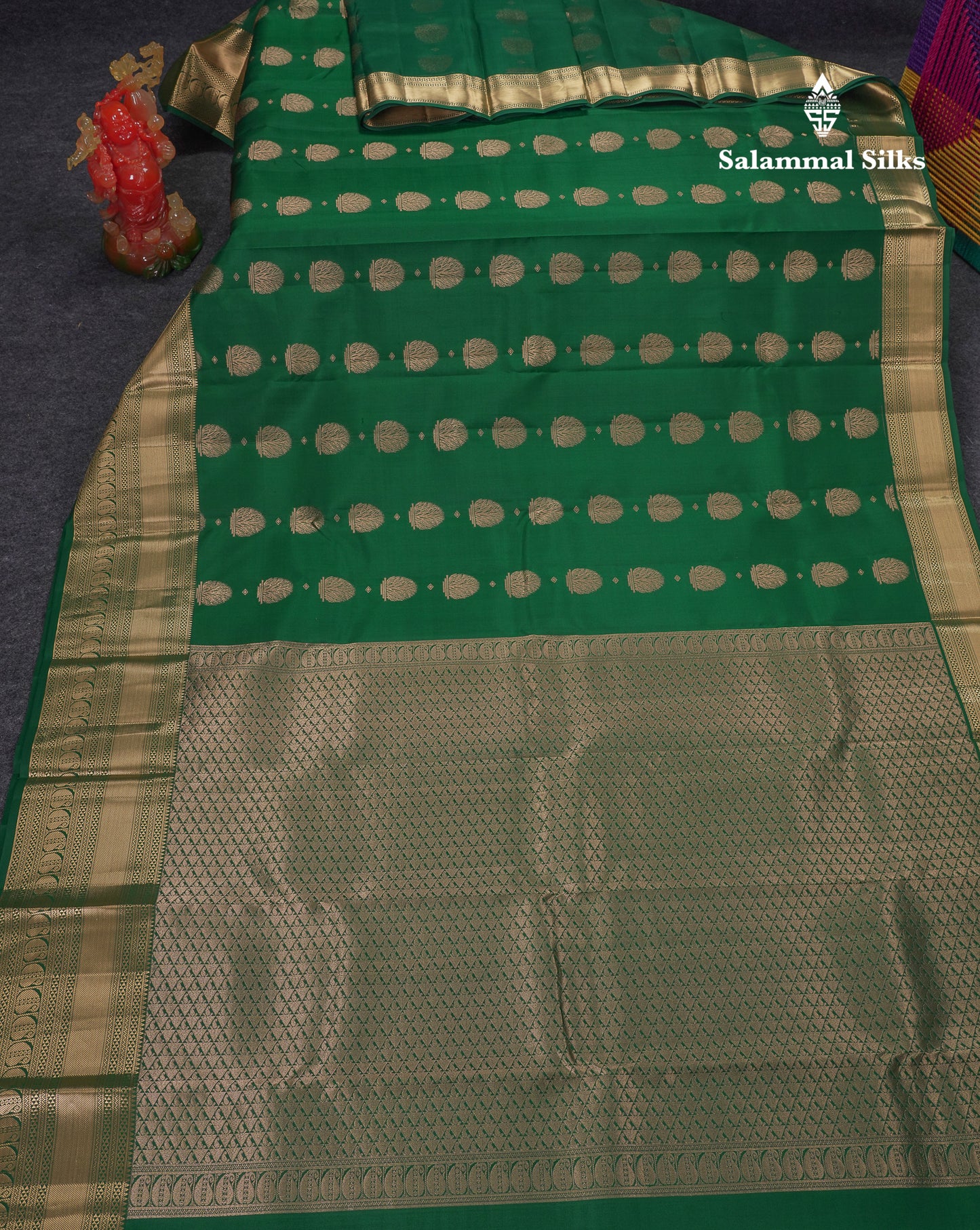 Beautiful Bottle Green Pure Kanjivaram Silk Saree With Traditional Border