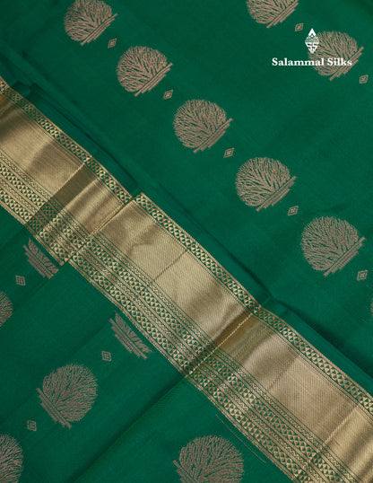 Beautiful Bottle Green Pure Kanjivaram Silk Saree With Traditional Border