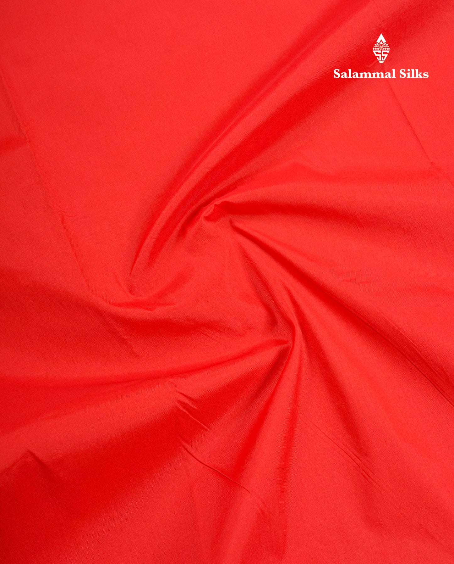 9 Yards Semi Silk Saree Chilly Red with Contrast Royal Blue Border