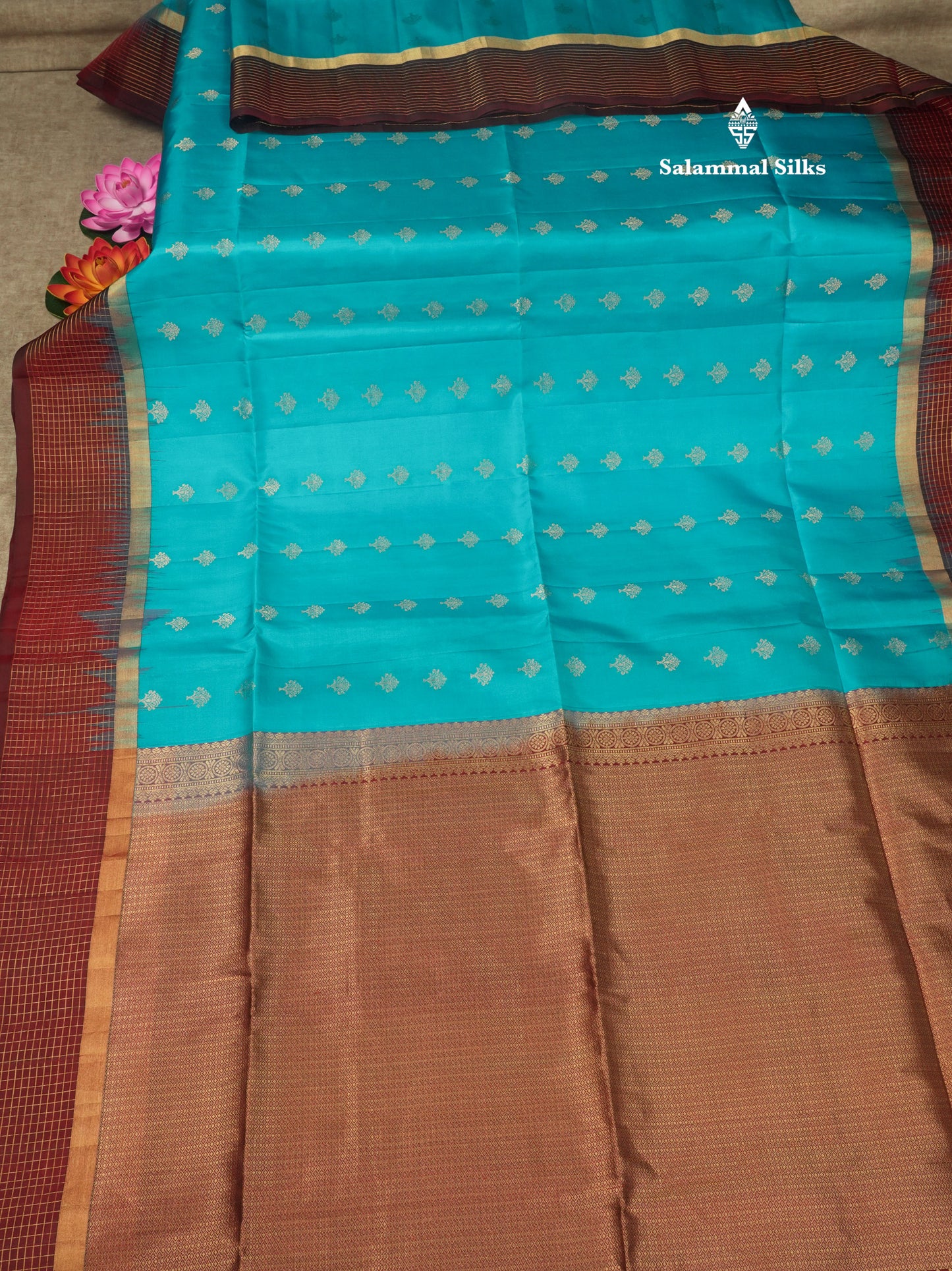 Beautiful Sea Blue Pure Kanjivaram Soft Silk Saree With Contrast Navy Blue Zari Checks Border