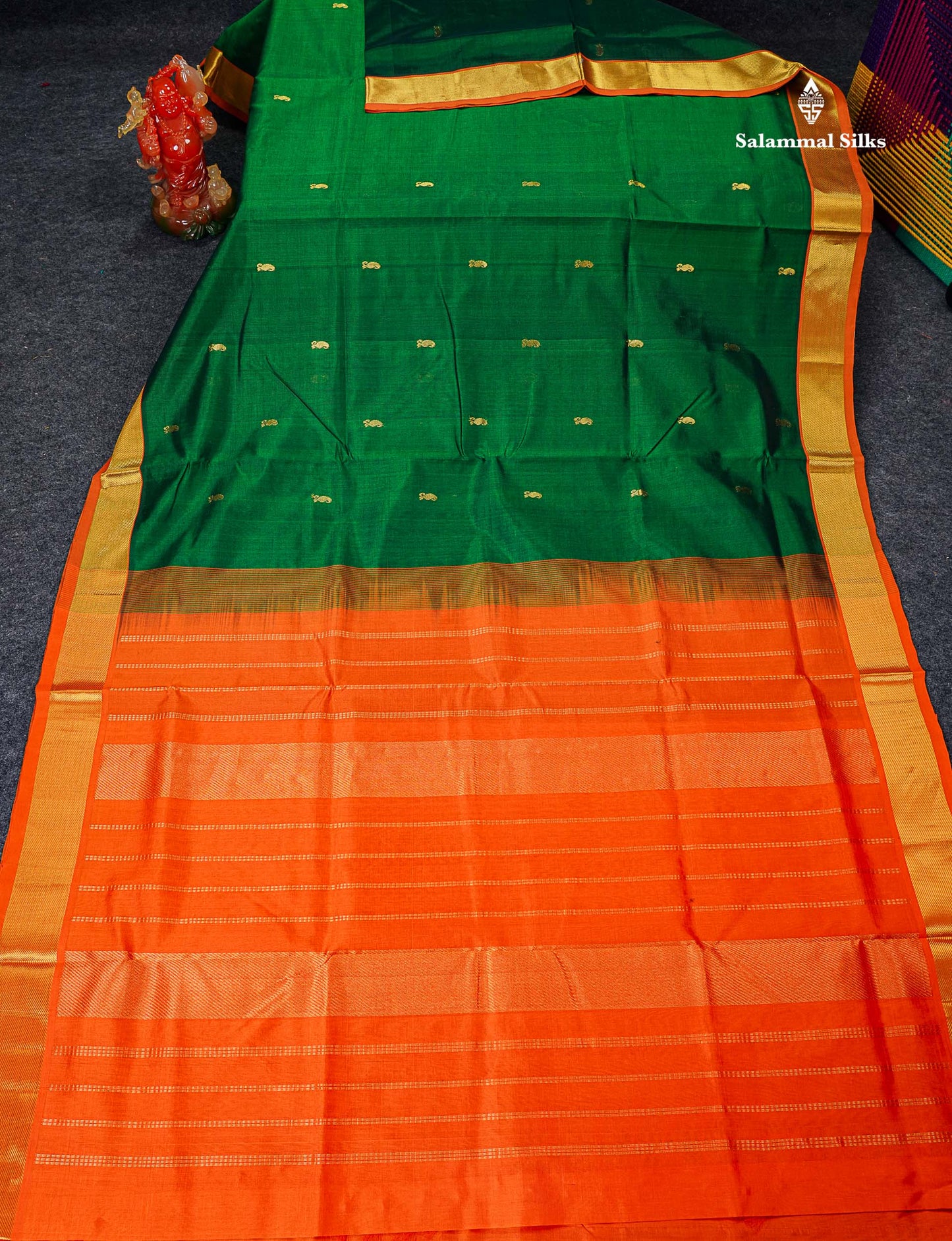 Full View Of Bottle Green Pure Silk Cotton Saree 