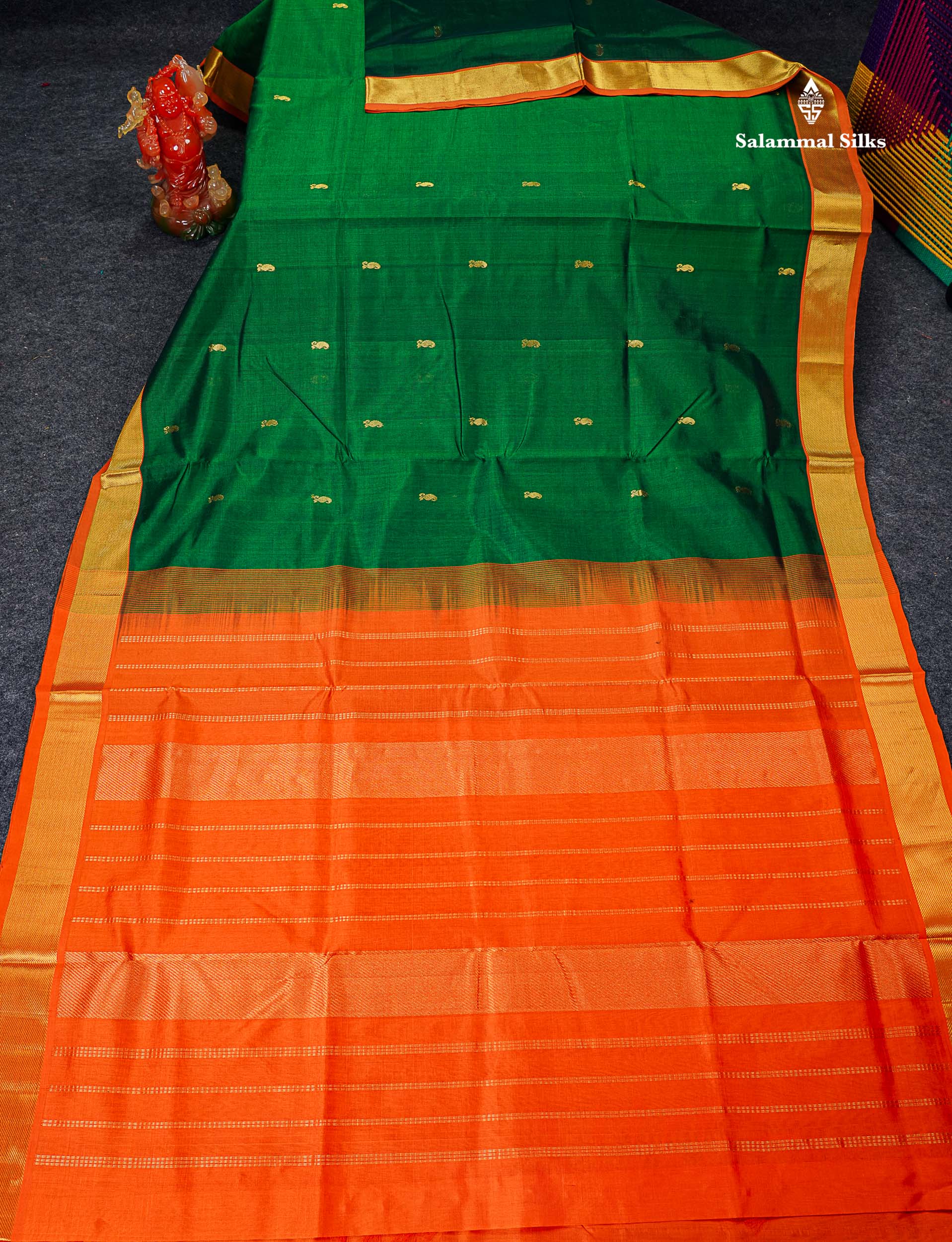 Full View Of Bottle Green Pure Silk Cotton Saree 