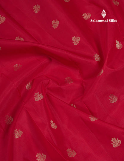 Beautiful Red Pure Kanjivaram Silk Saree With Traditional Rettapet Border