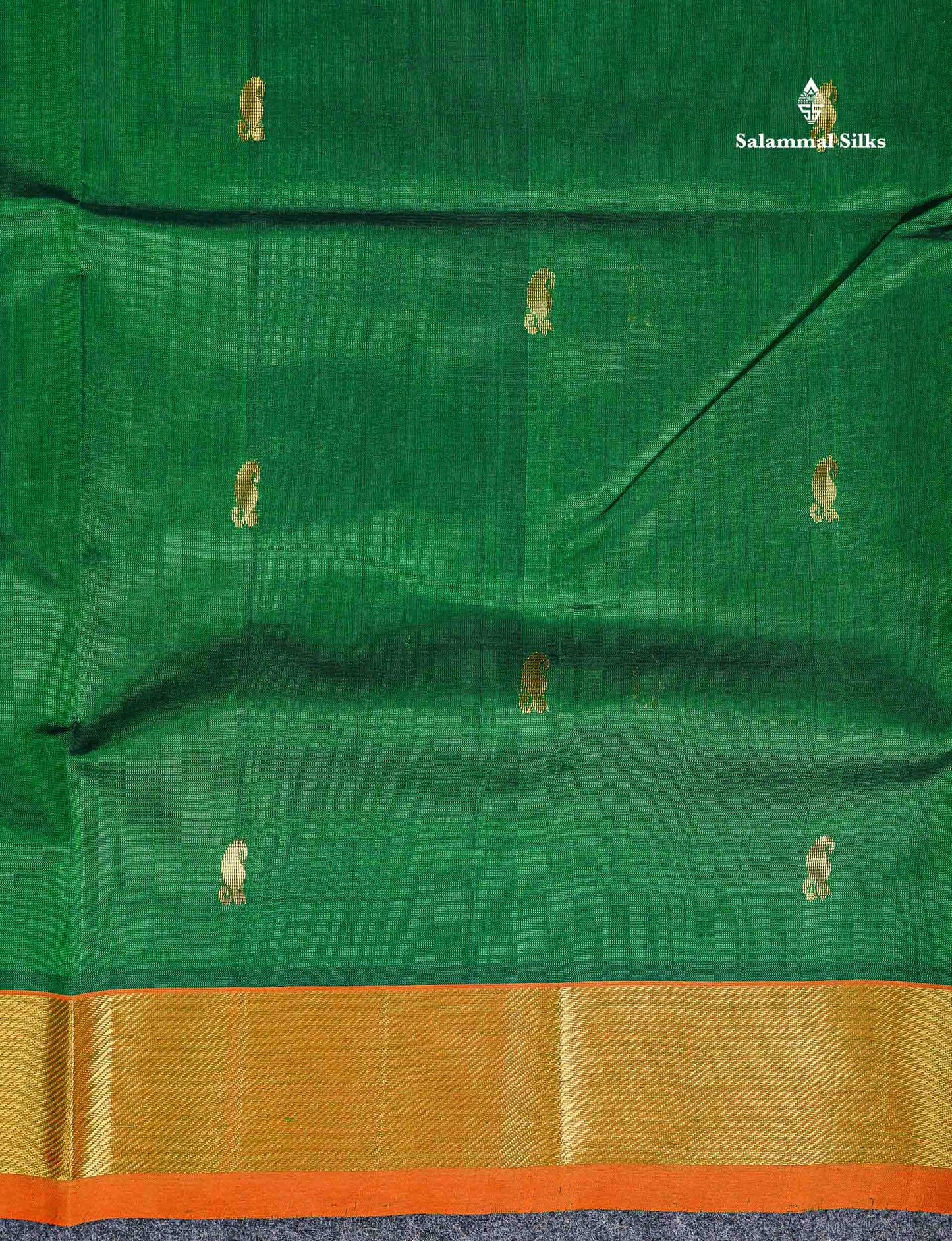 Traditional Border Of Bottle Green Pure Silk Cotton Saree 