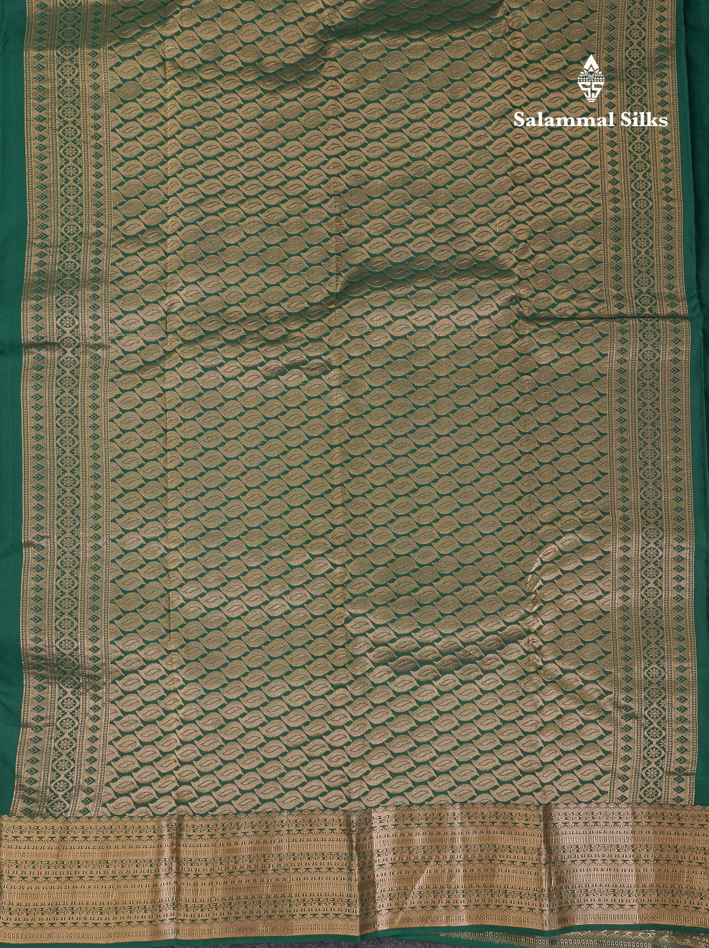 Beautiful Bottle Green Pure Kanjivaram Silk Saree With Traditional Border