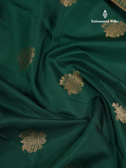 Beautiful Bottle Green Pure Kanjivaram Silk Saree With Traditional Border