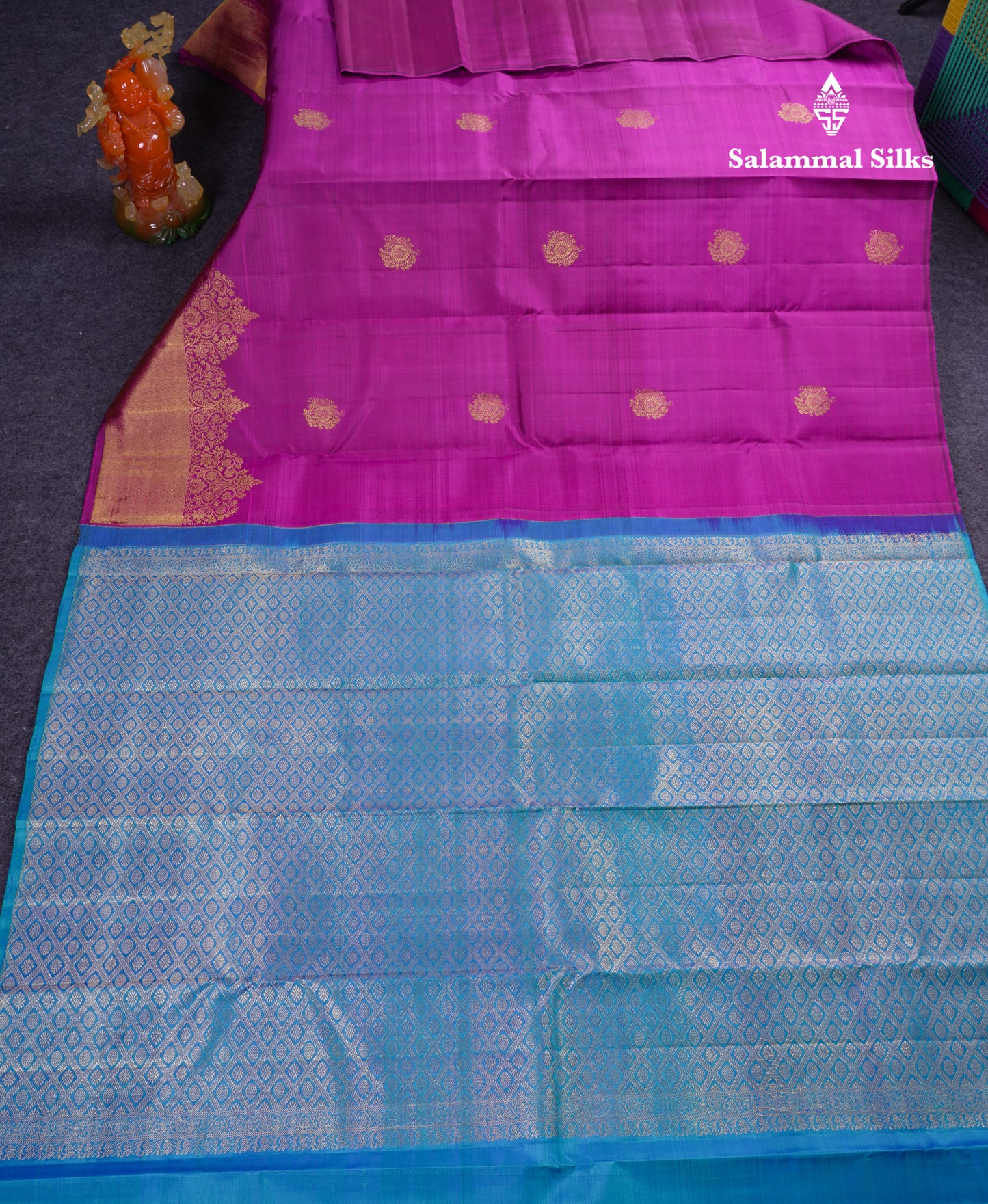 Beautiful Magenta Pure Kanjivaram Silk Saree With Contrast Peacock Blue Blouse