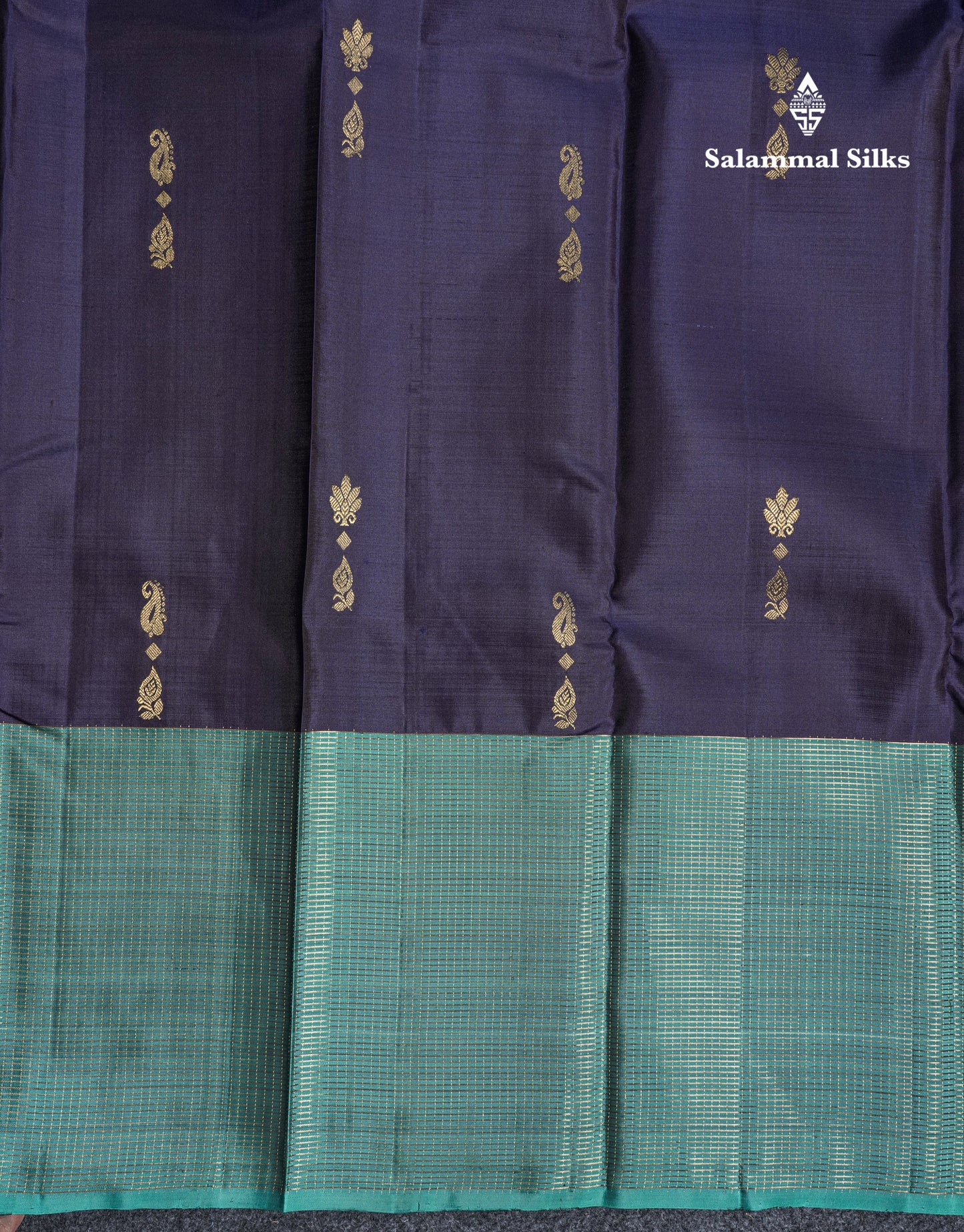 Navy Blue Pure Kanjivaram Silk Saree With Contrast Dual Tone Green Zari Checks Border