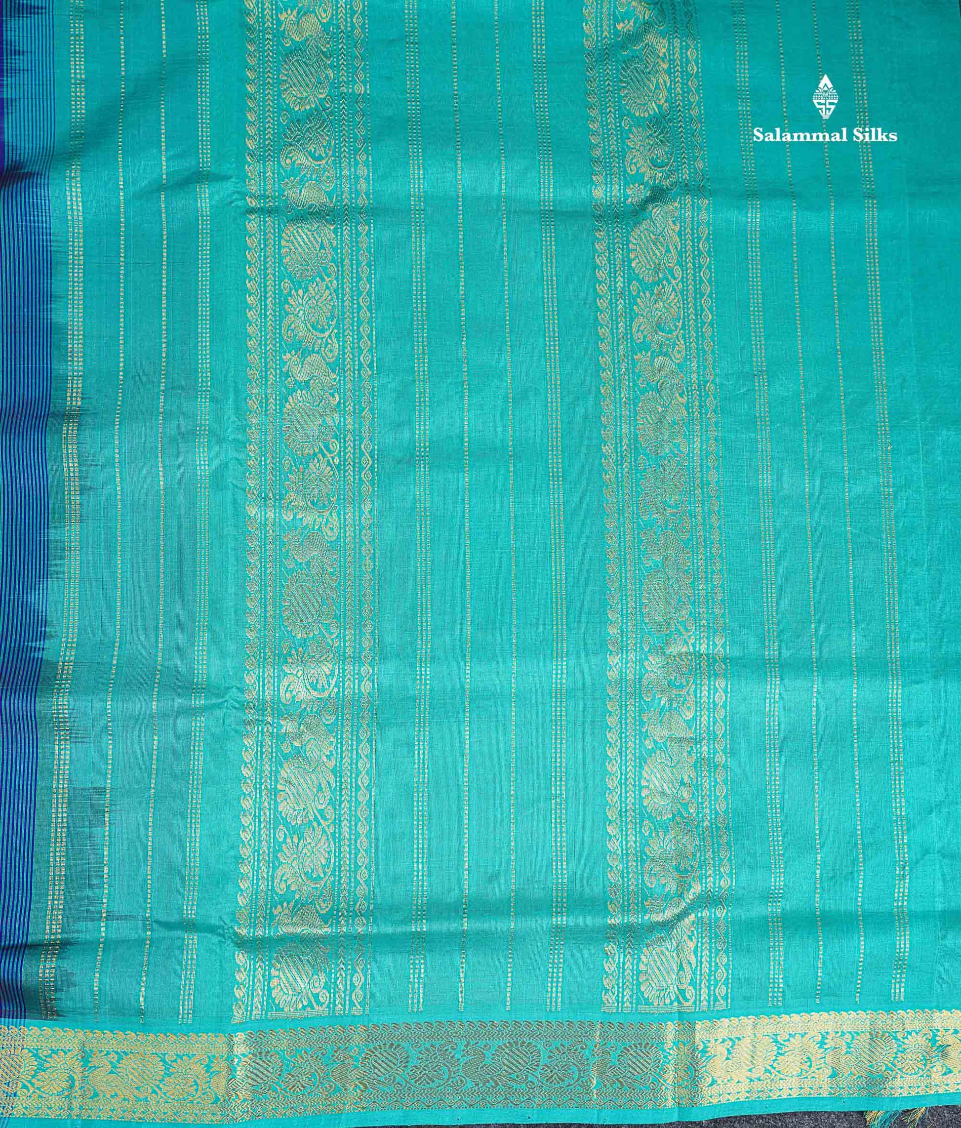 Pallu Of Dual Tone Royal Blue Pure Silk Cotton Saree 