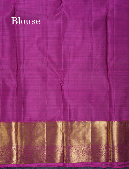 Beautiful Bottle Green Pure Kanjivaram Silk Saree With Contrast Magenta Traditional Evening Morning Border