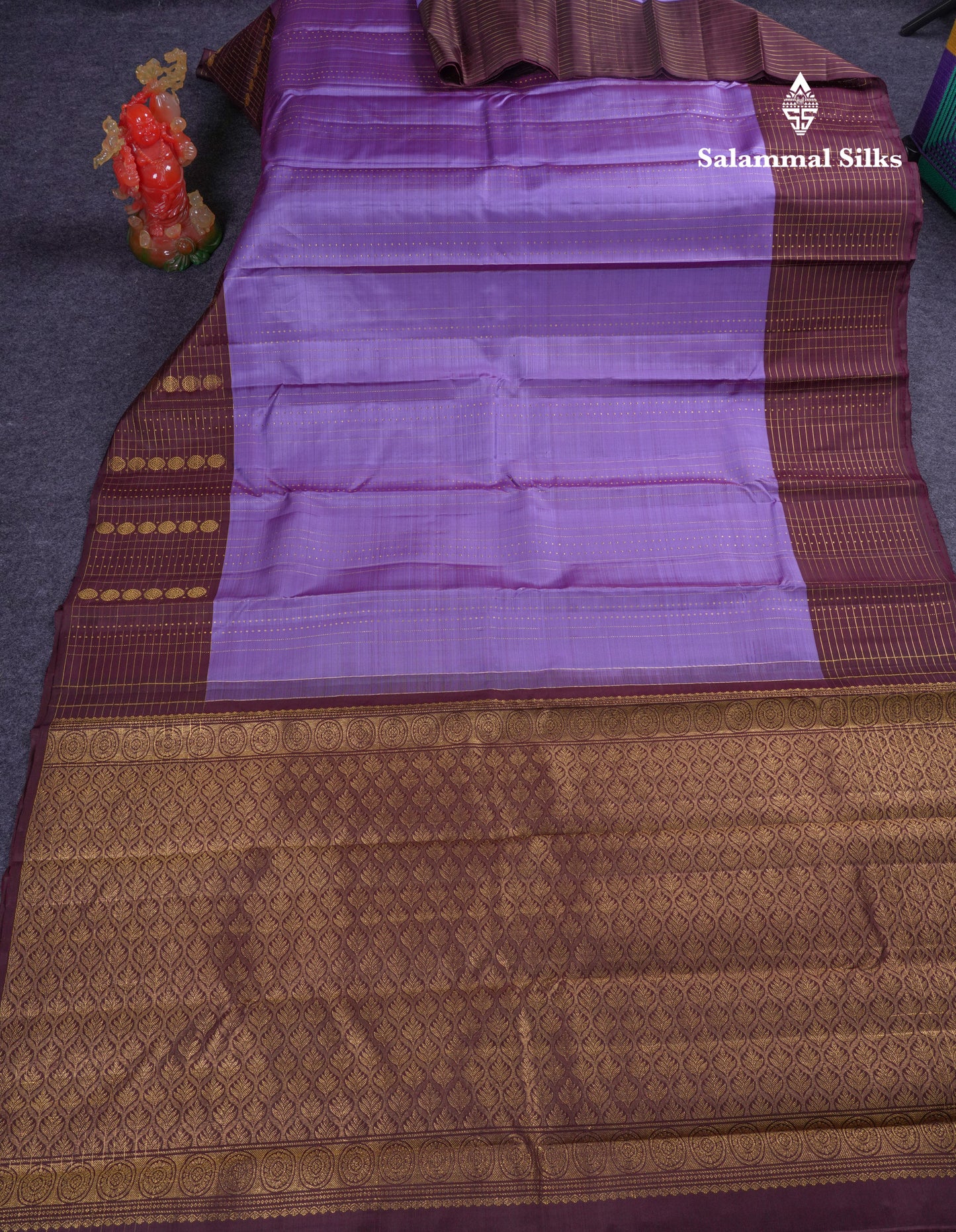 Beautiful Lavender Pure Kanjivaram Silk Saree With Contrast Dark Brown Checks With Butta Border