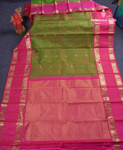 Beautiful Dual Tone Purple Pure Kanjivaram Silk Saree With Contrast Magenta Pink Traditional Border