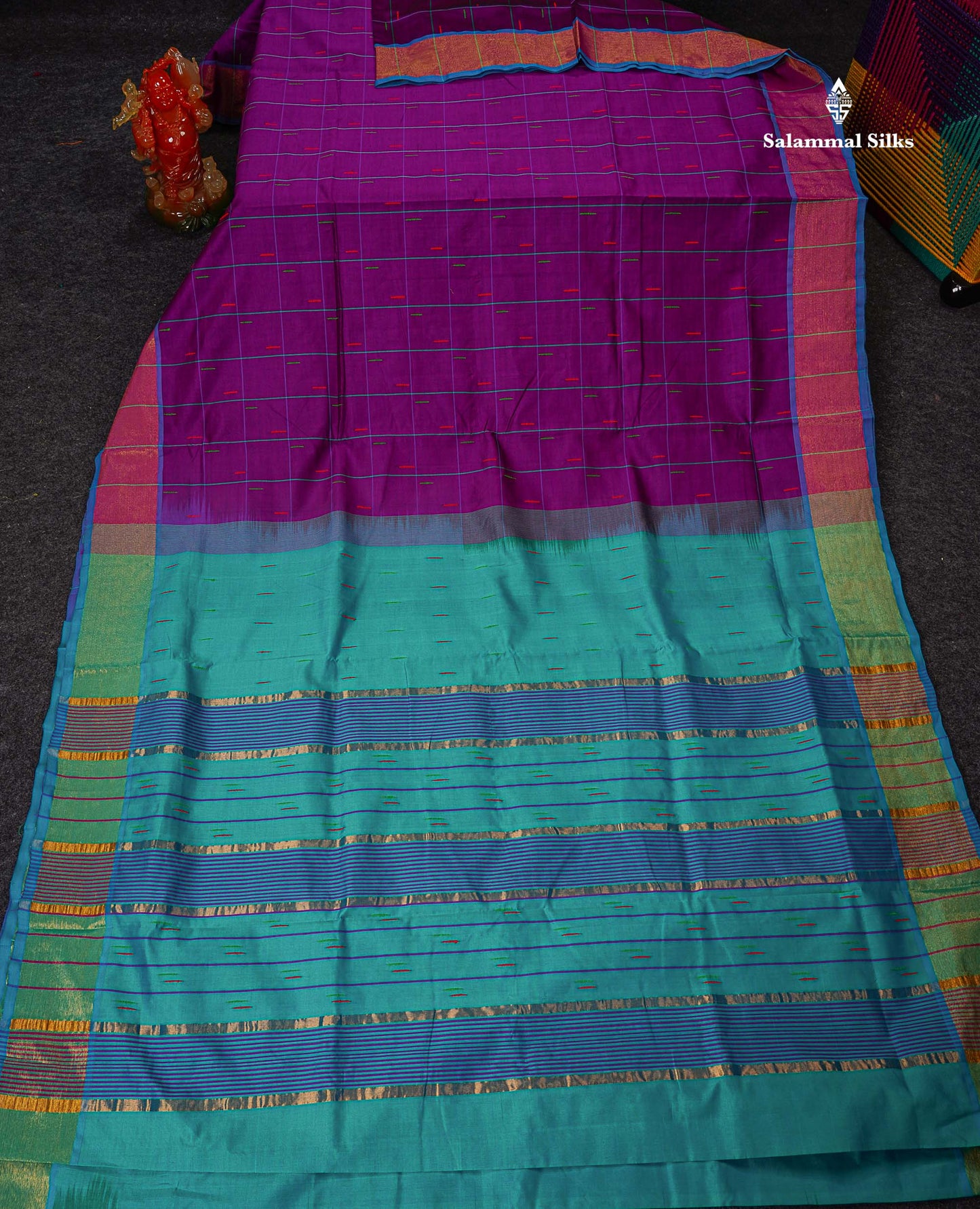 Full View Of Magenta Pink Semi Silk Cotton Saree 