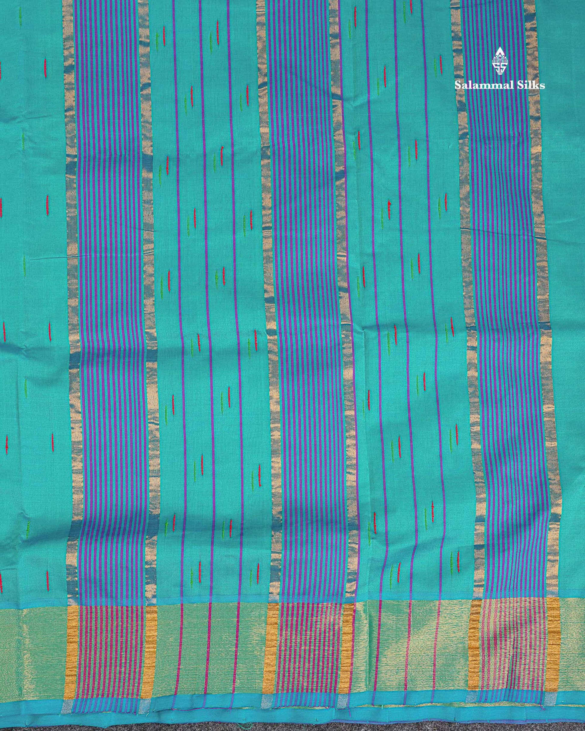 Pallu Of Magenta Pink Semi Silk Cotton Saree 