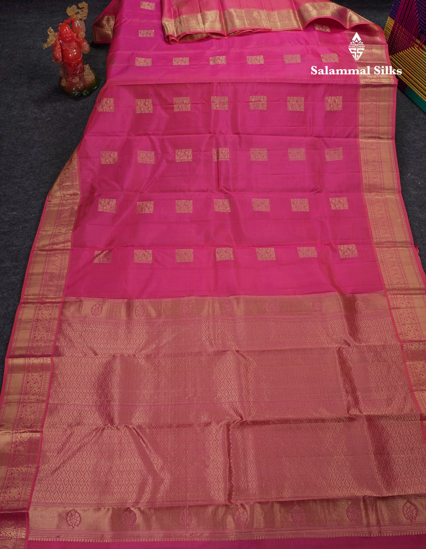 Beautiful Dual Tone Pink Pure Kanjivaram Silk Saree With Traditional Border