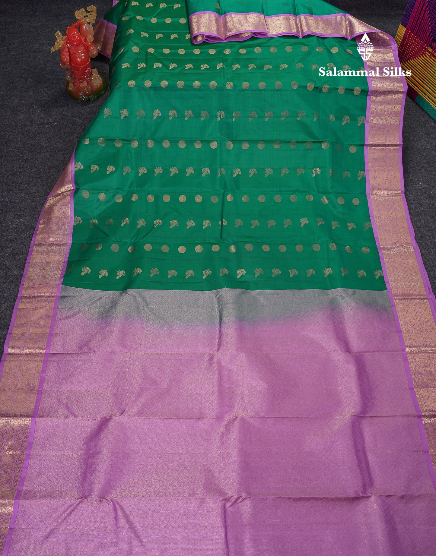 Beautiful Saffire Green Pure Kanjivaram Silk Saree With Contrast Lavender Traditional Border