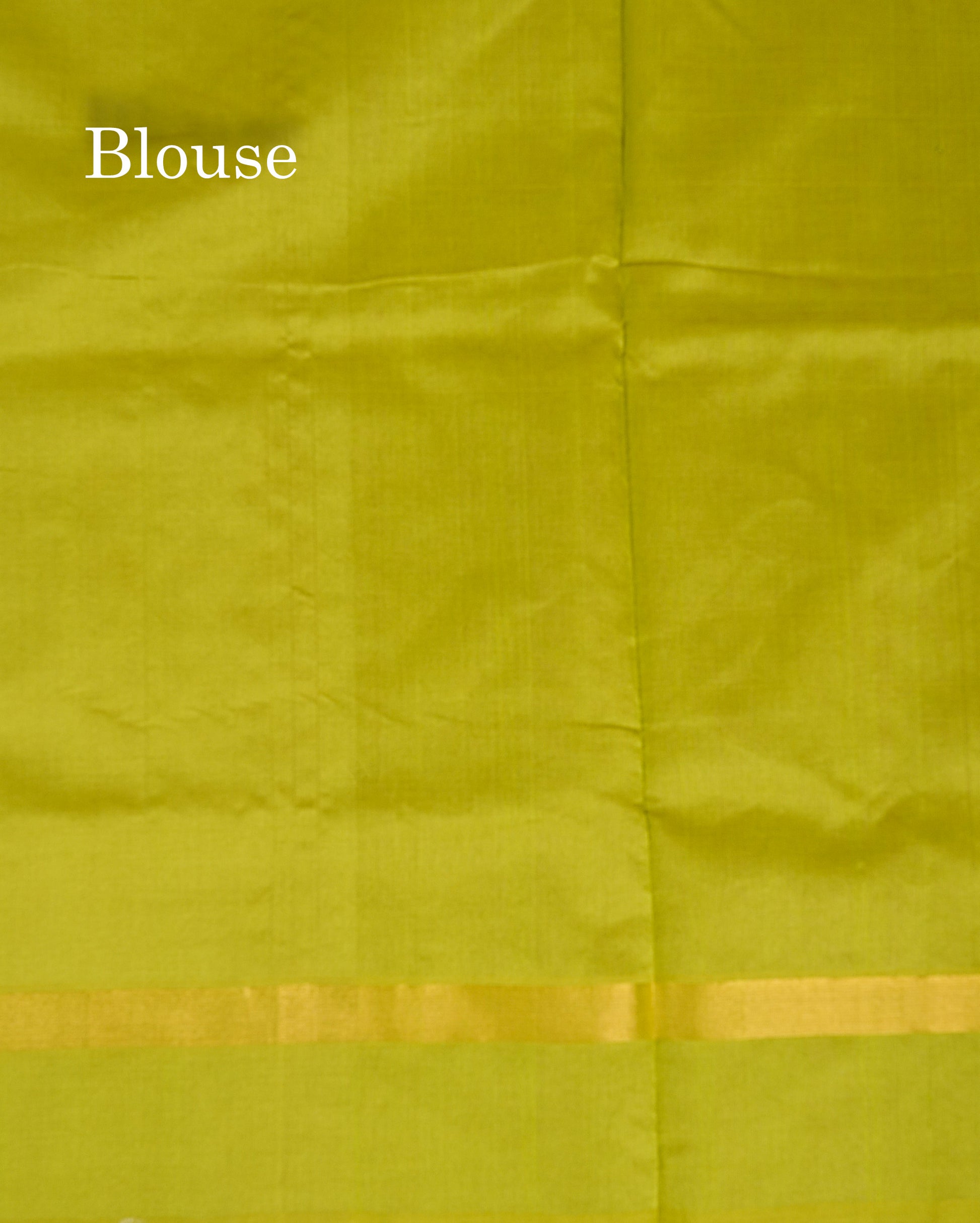 Contrast Manthulir Green Blouse Of Magenta Semi Silk Cotton Saree