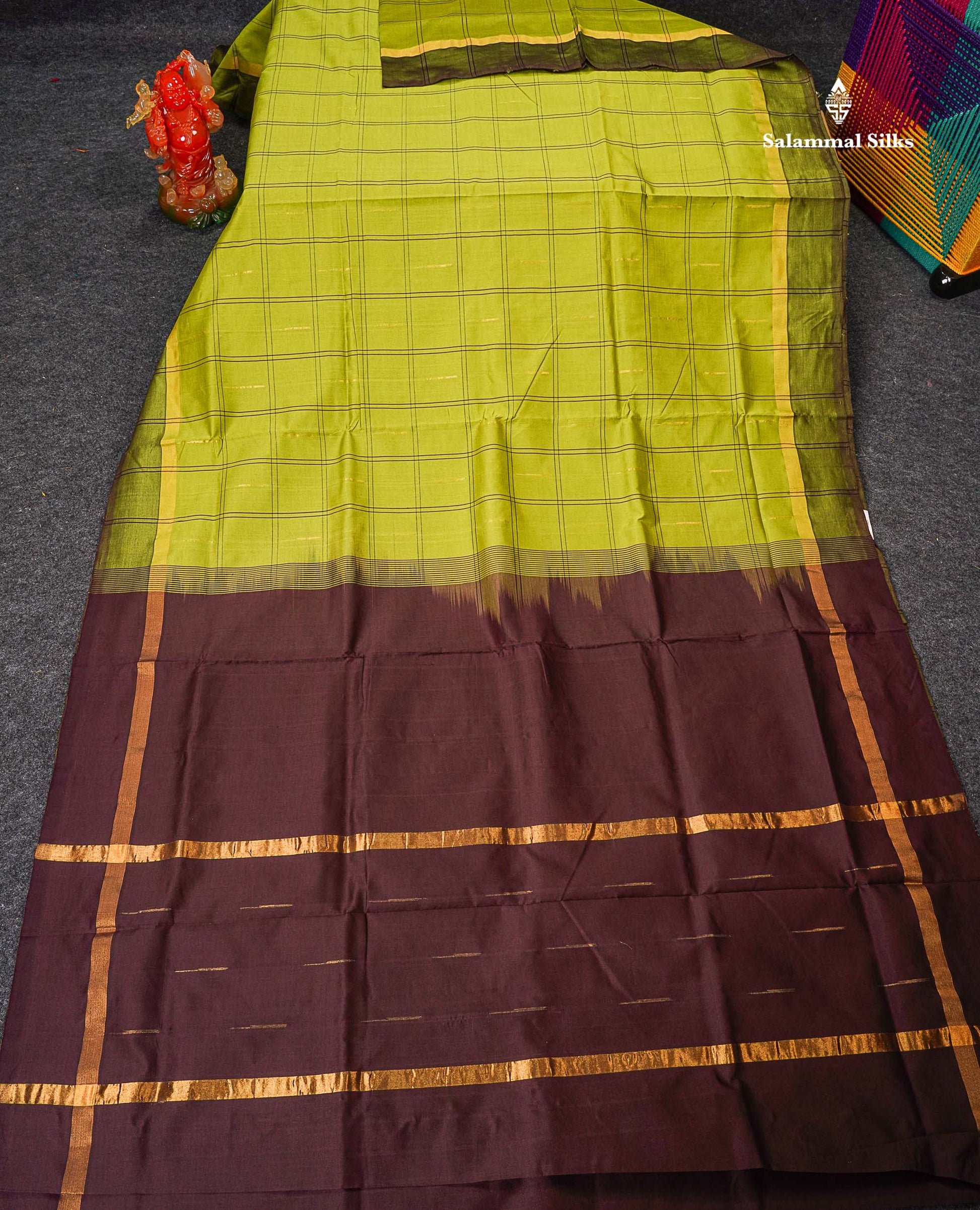 Full View Of Olive Green Semi Silk Cotton Saree 