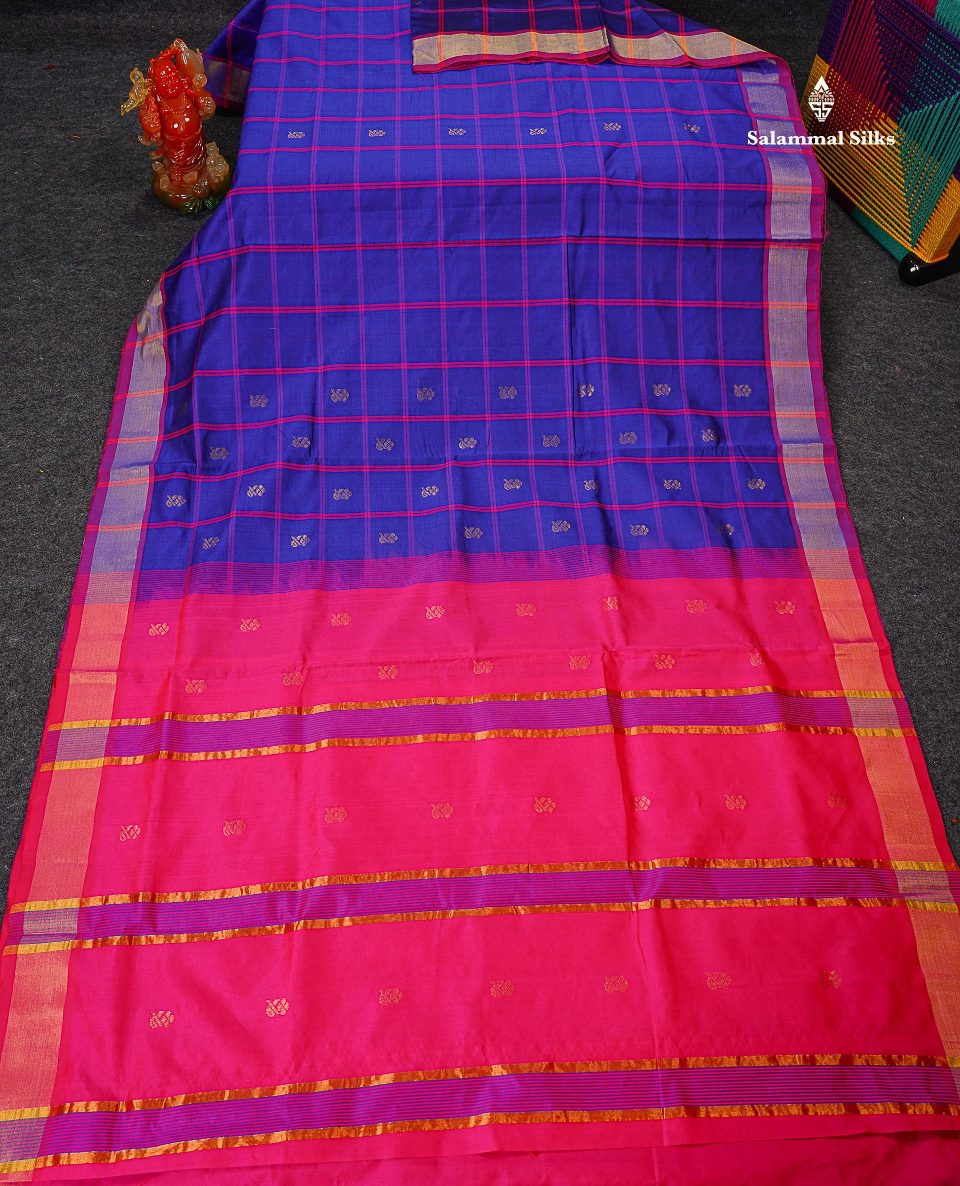 Full View Of Dual Tone Blue Semi Silk Cotton Saree