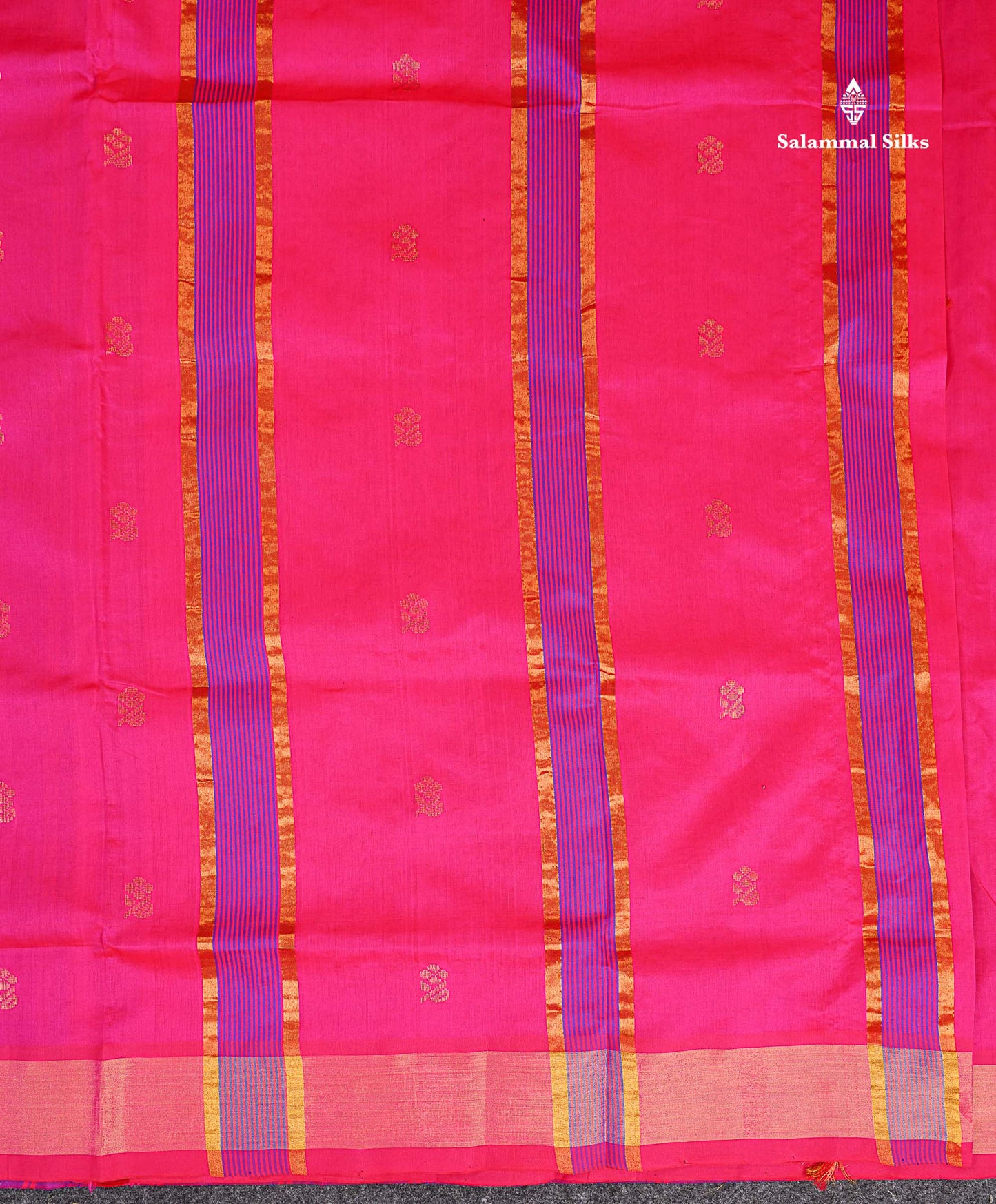 Pallu Of Dual Tone Blue Semi Silk Cotton Saree 