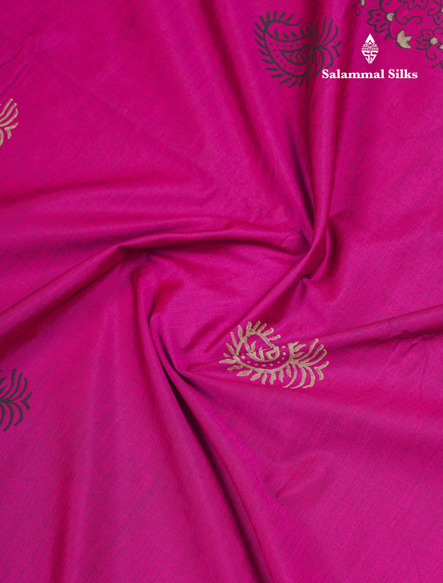 Magenta Pink South Cotton Printed Saree With Contrast Cream Sandal Blouse