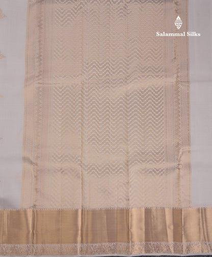Beautiful Half White Pure Kanjivaram Silk Saree With Traditional Evening Morning Small Pallaku Border