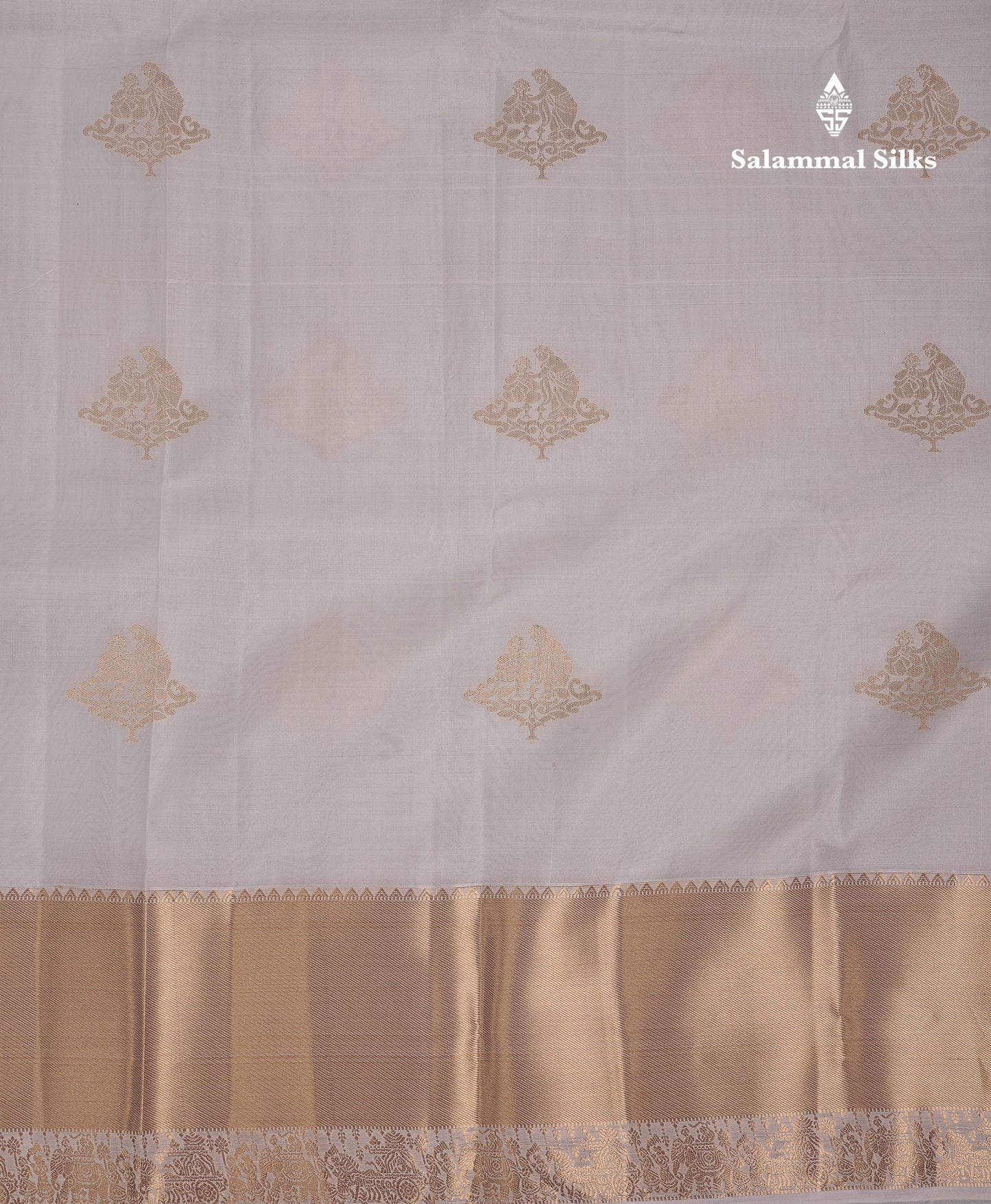 Beautiful Half White Pure Kanjivaram Silk Saree With Traditional Evening Morning Small Pallaku Border