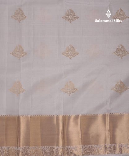Beautiful Half White Pure Kanjivaram Silk Saree With Traditional Evening Morning Small Pallaku Border
