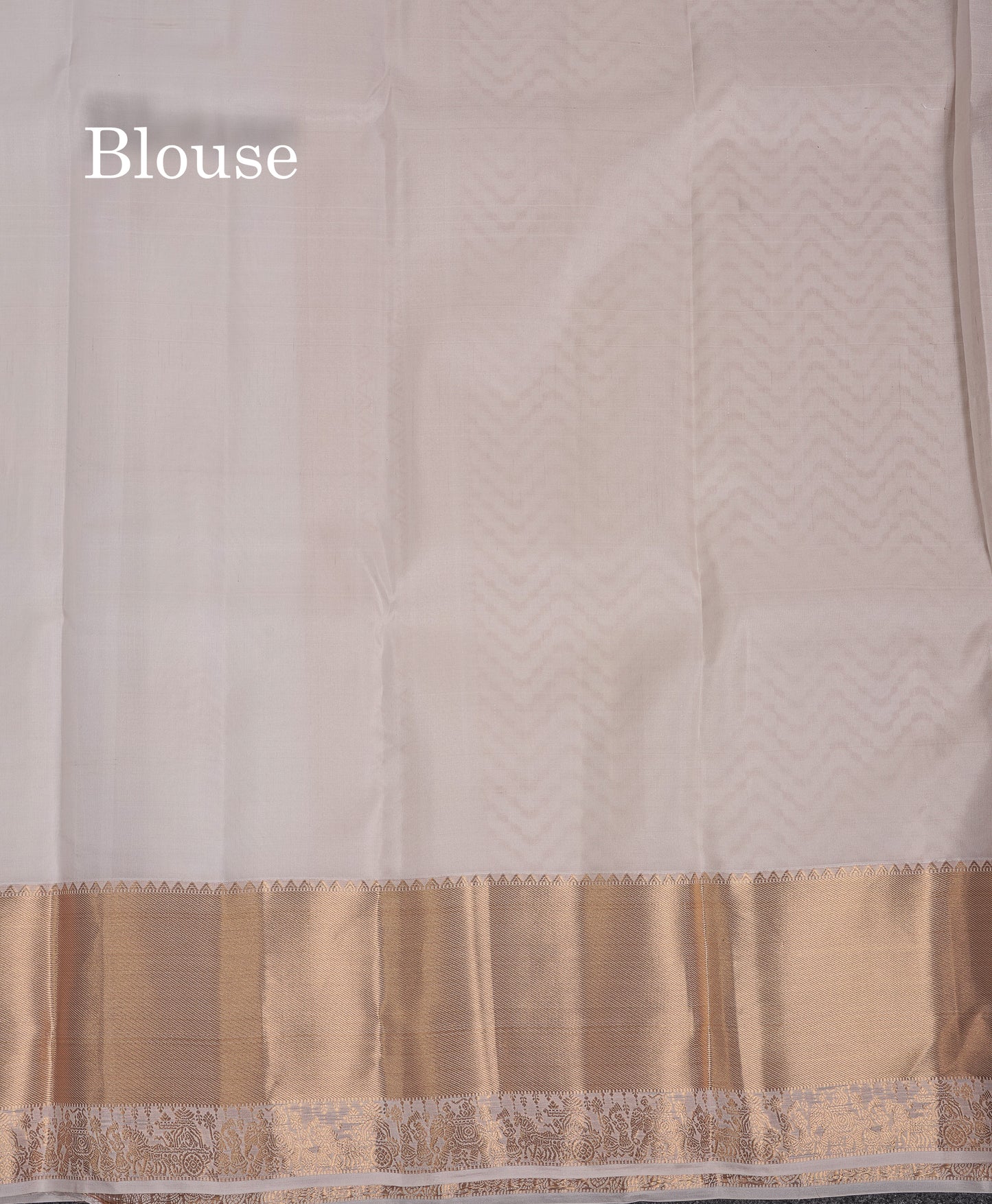 Beautiful Half White Pure Kanjivaram Silk Saree With Traditional Evening Morning Small Pallaku Border