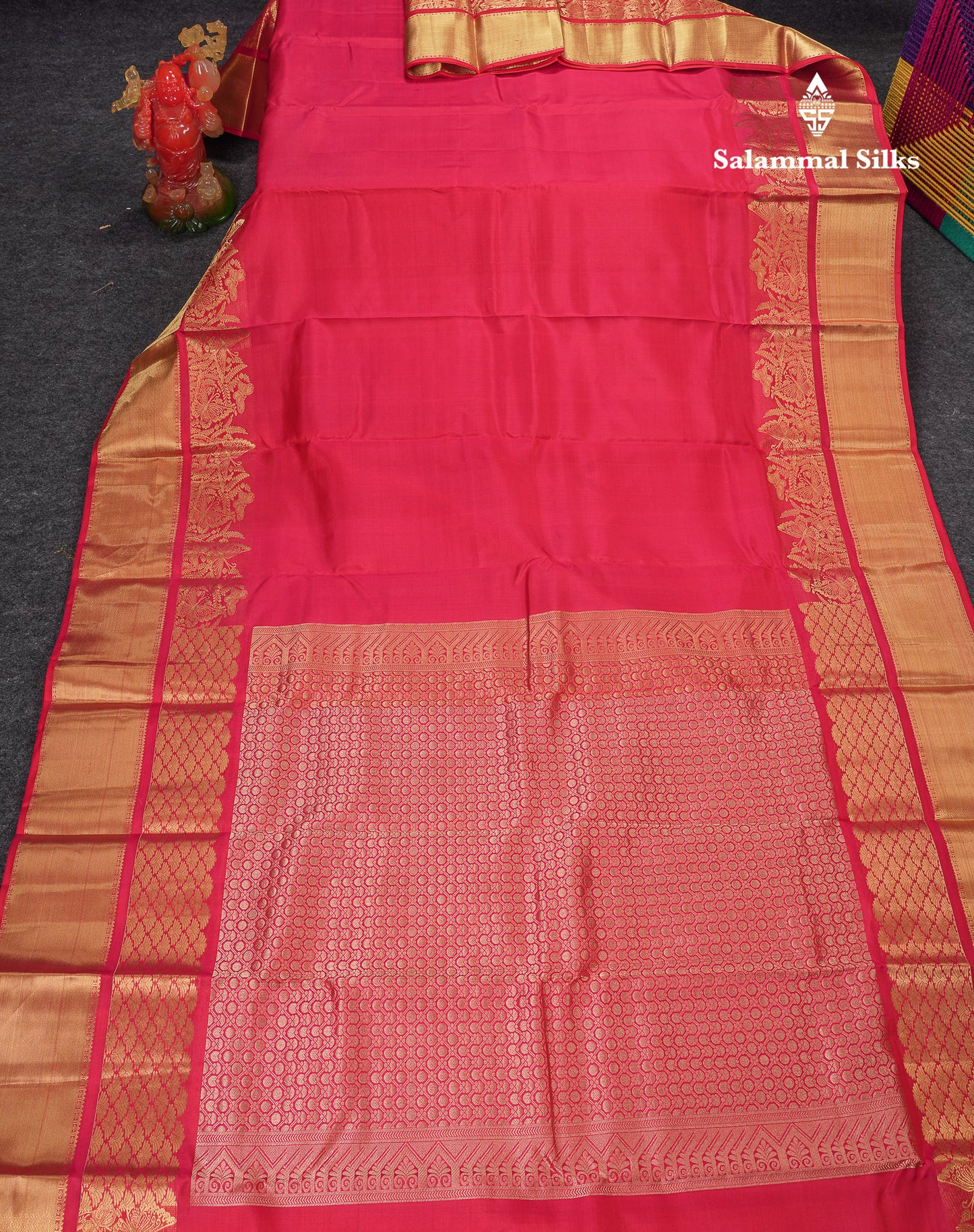 Beautiful Pinkish Red Plain Pure Kanjivaram Silk Saree With Traditional Border