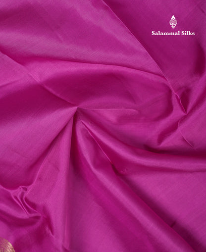 Beautiful Pinkish Red Plain Pure Kanjivaram Silk Saree With Traditional Border