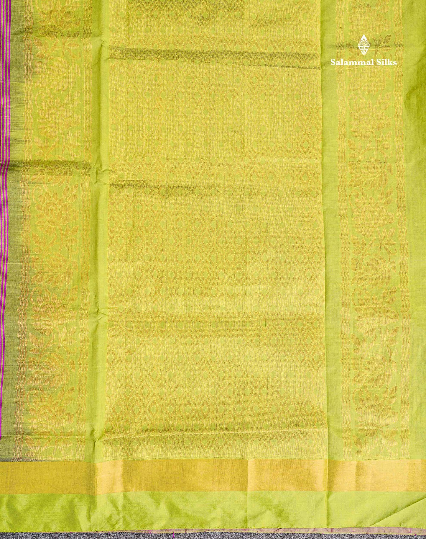 Pallu Of Purple Semi Silk Cotton Saree 