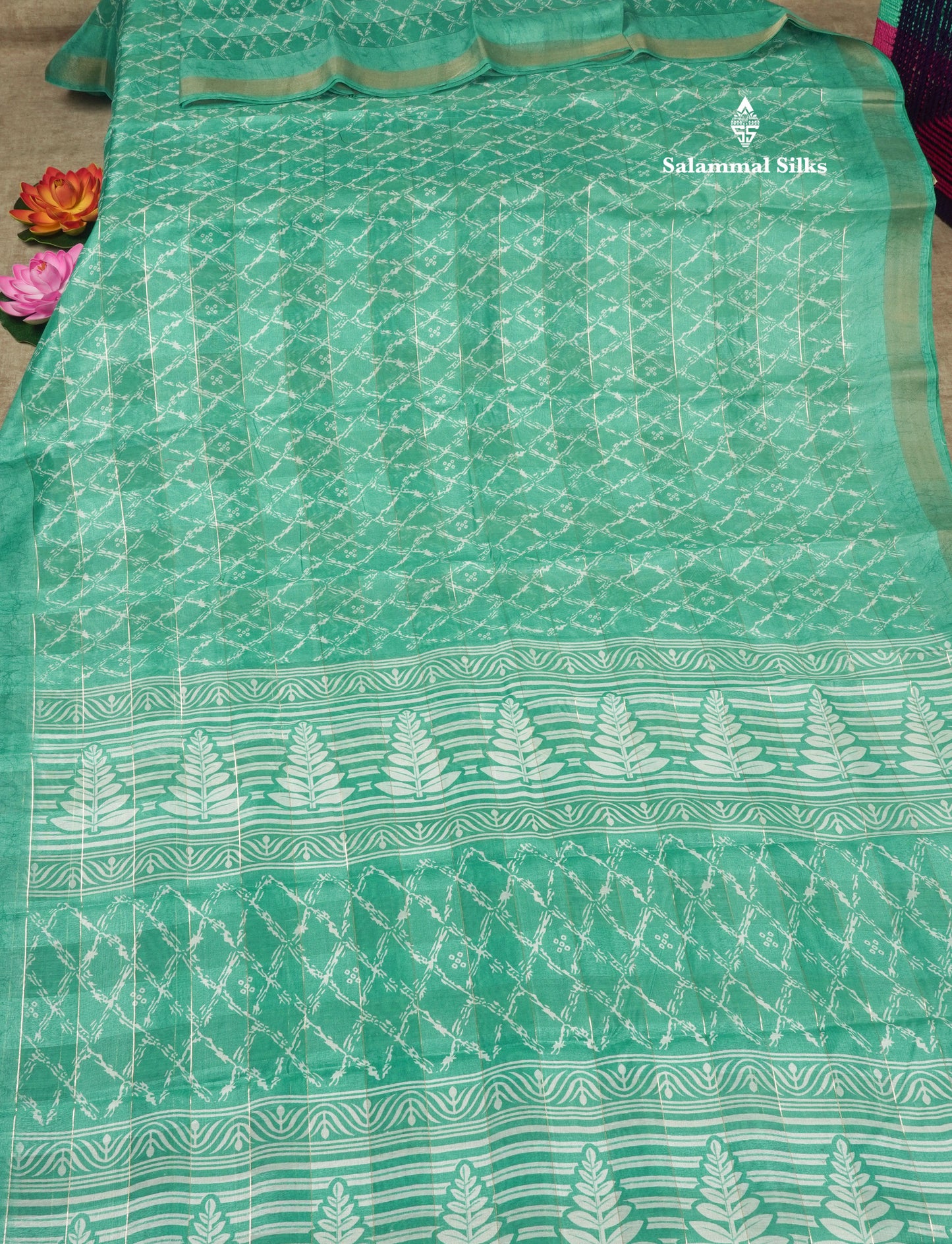 Army Green Printed Cotton Mix Saree With Tissue Border