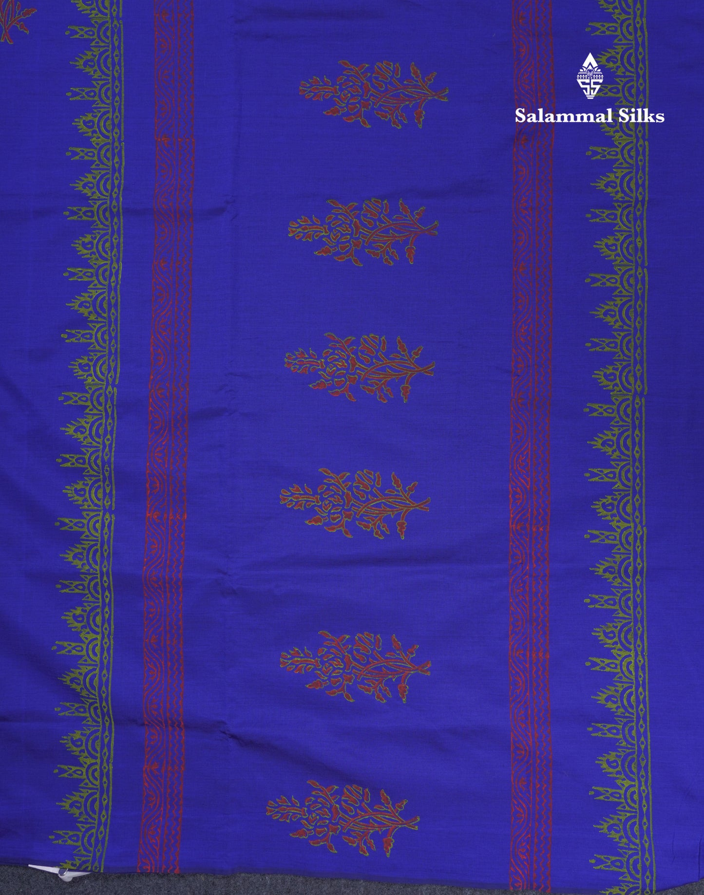 Royal Blue South Cotton Printed Saree With Contrast Parrot Green Blouse