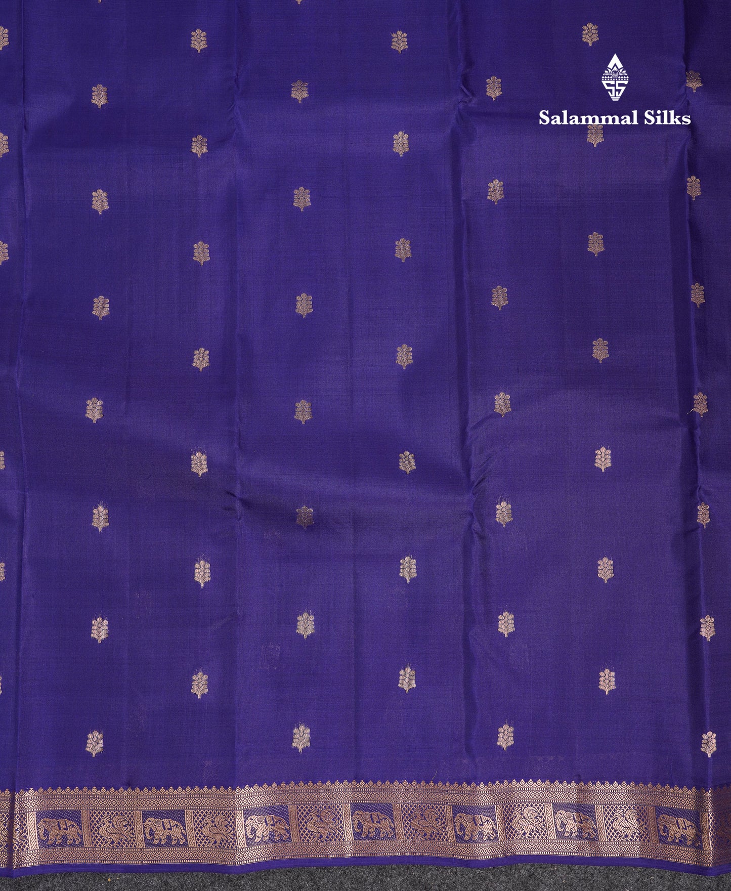 Beautiful Navy Blue Pure Kanjivaram Silk Saree With Traditional Small Border