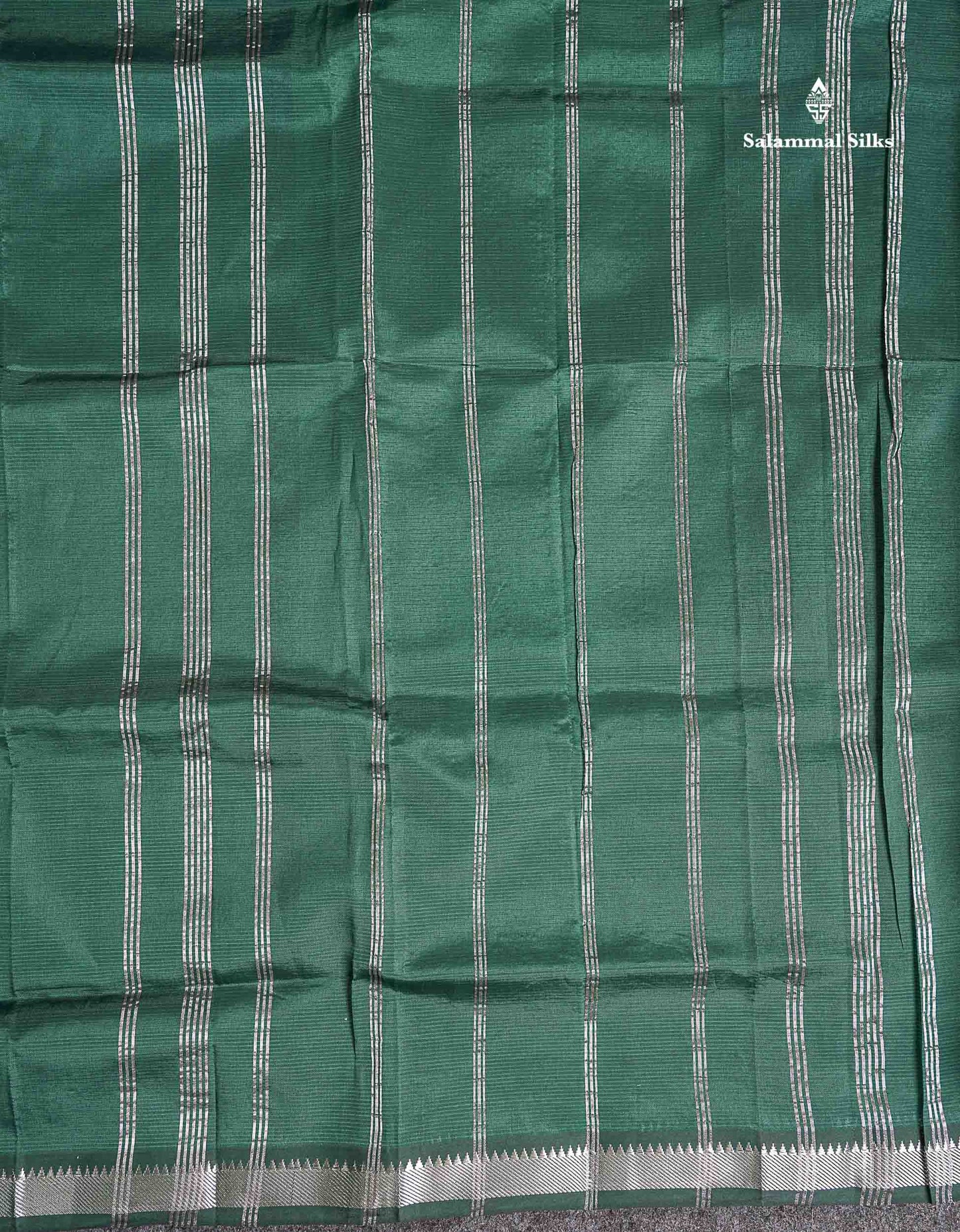 Pallu Of Dark Bottle Green Semi Silk Cotton Saree