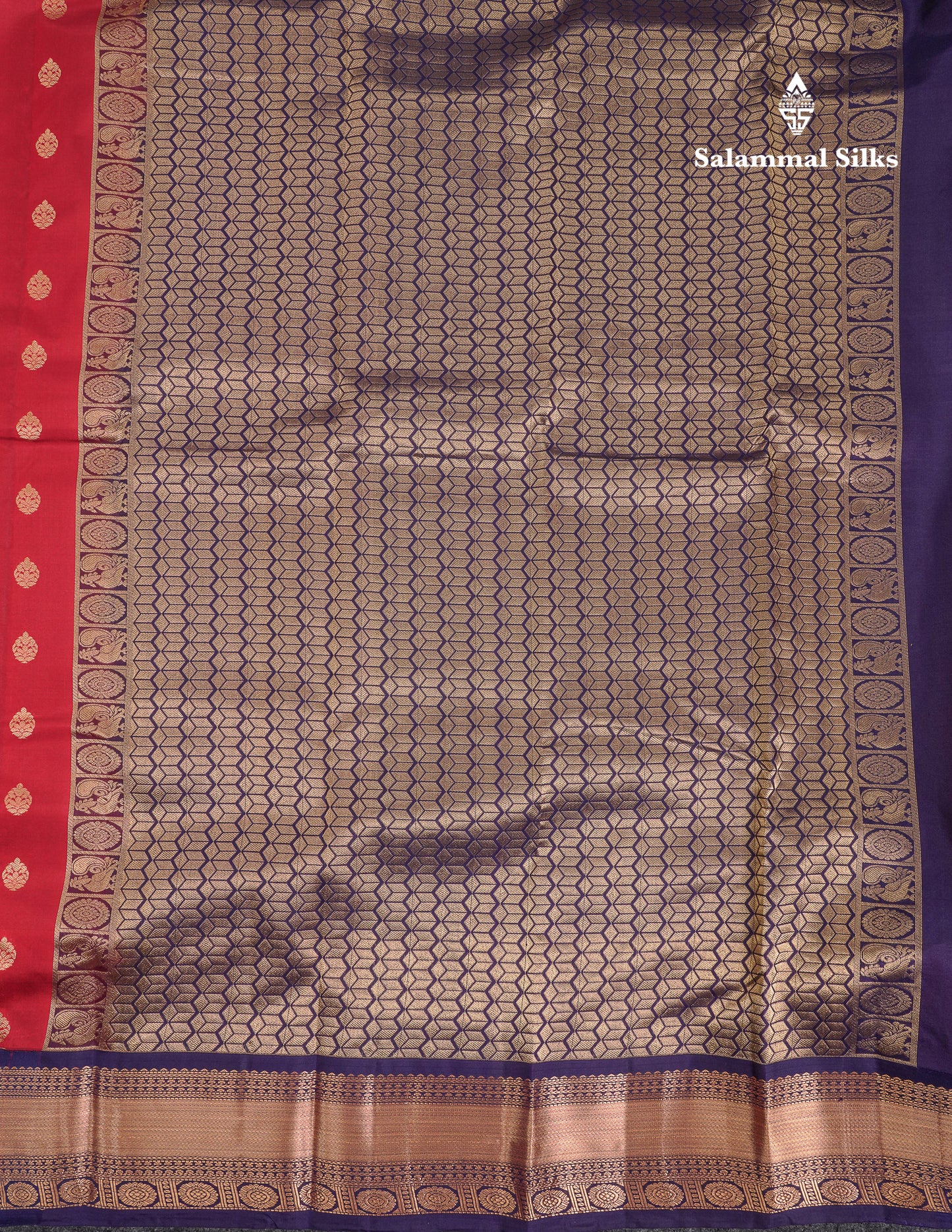 Beautiful Maroon Pure Kanjivaram Silk Saree With Contrast Navy Blue Traditional Border
