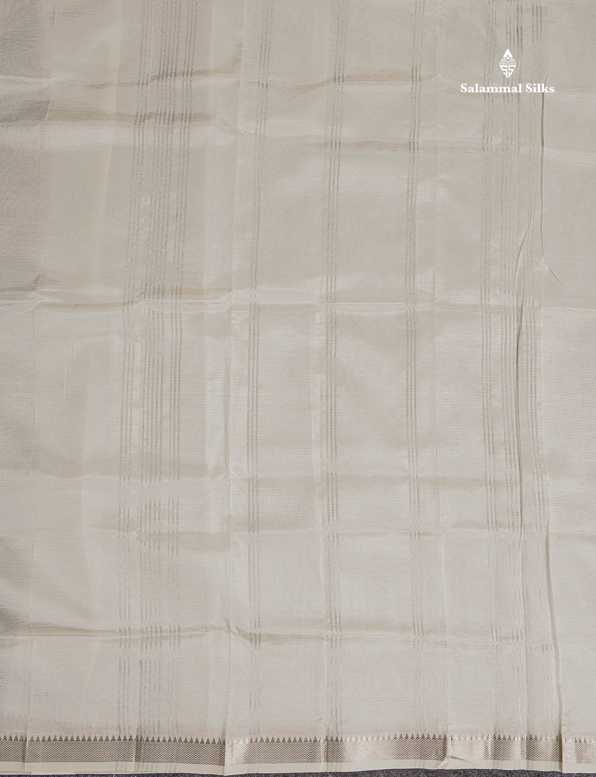 Pallu Of Half White Semi Silk Cotton Saree