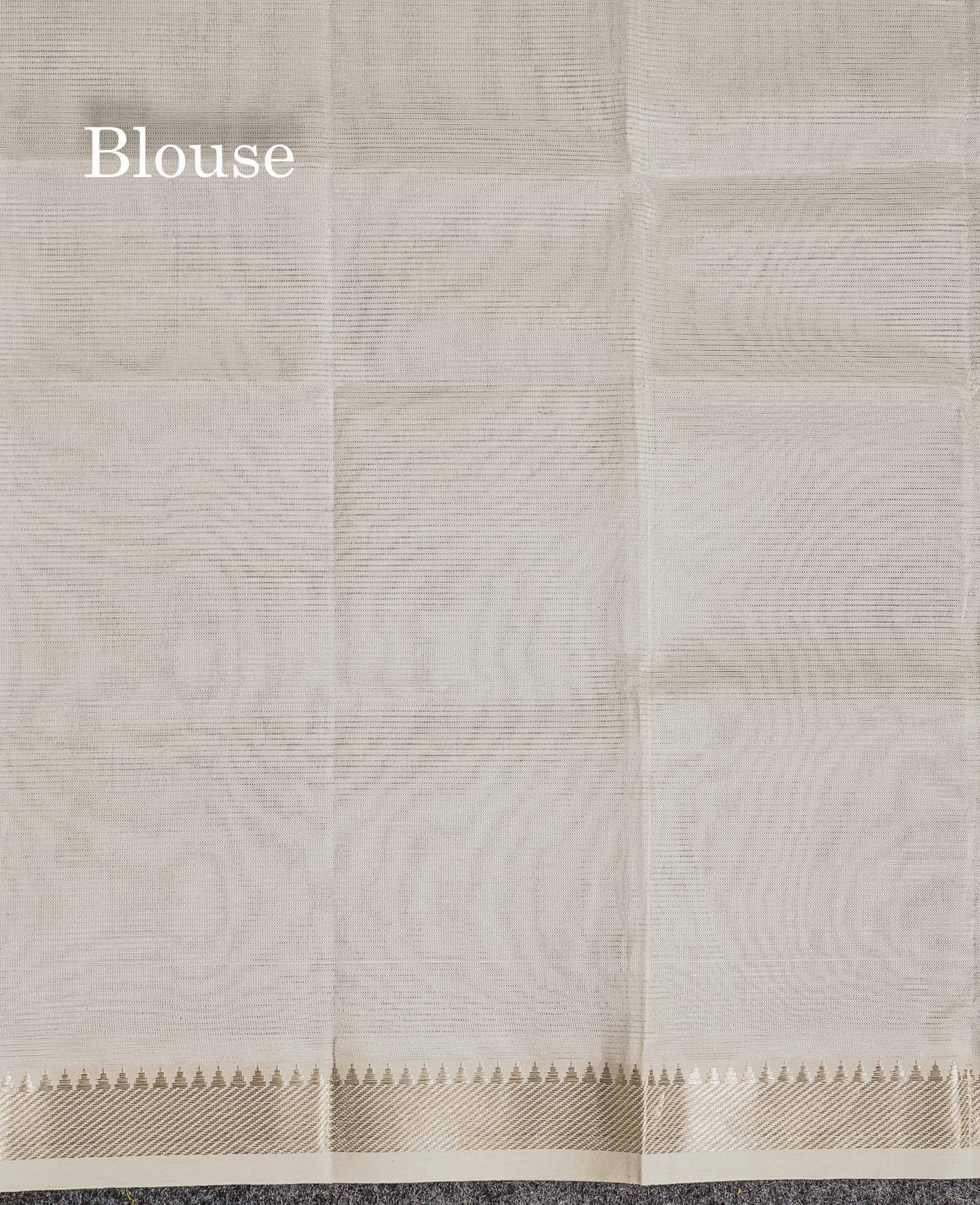 Self Blouse Of Half White Semi Silk Cotton Saree 
