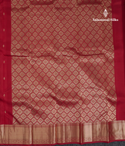 Beautiful Dual Tone Bottle Green Pure Kanjivaram Silk Saree With Traditional Border