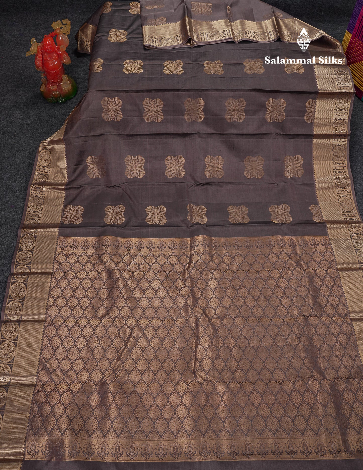 Beautiful Elephant Grey Pure Kanjivaram Silk Saree With Traditional Border
