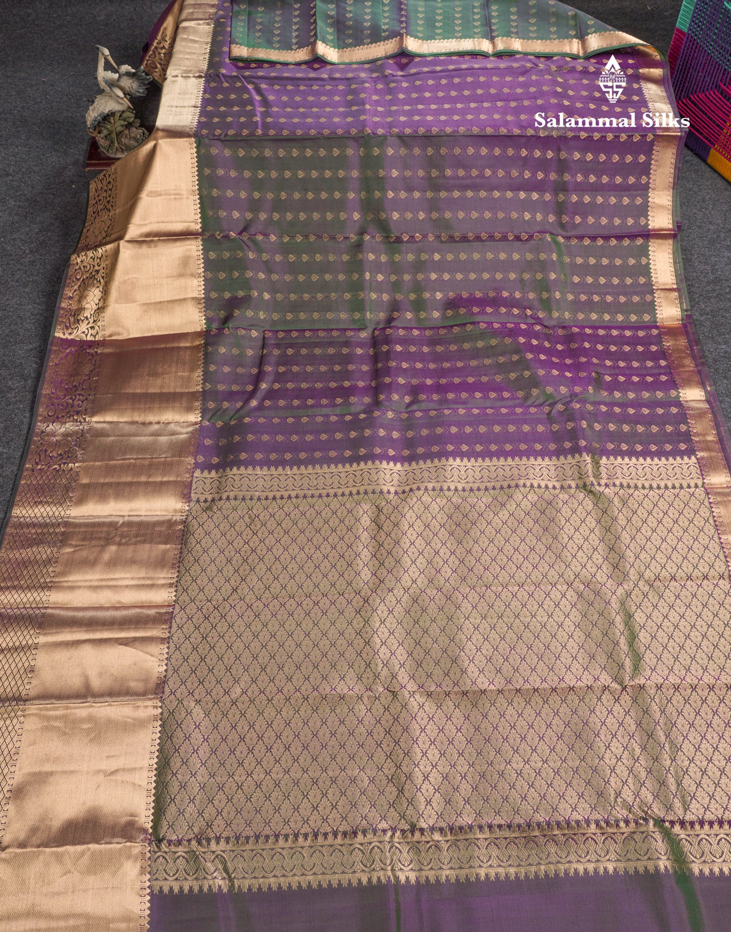 Dual Tone Purple Pure Kanjivaram Silk Saree With Self Long Border